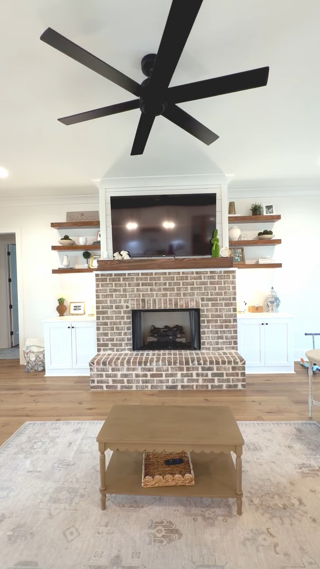 Open living room concept!

#LTKSaleAlert #LTKHome #LTKSeasonal