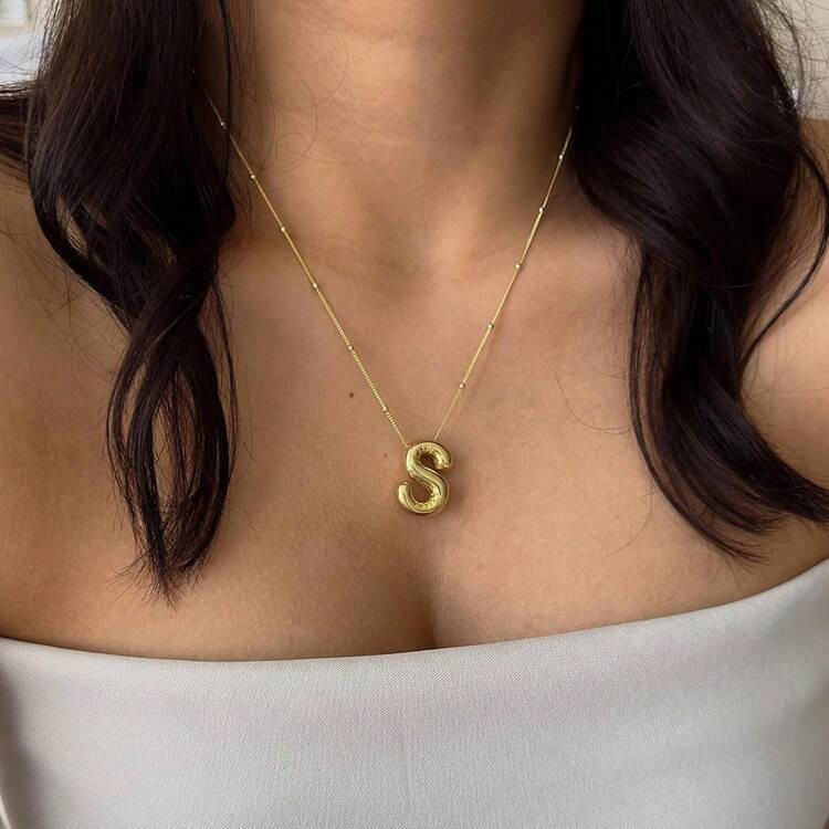 1 Pc Balloon Smooth A-Z Pendant Letter Necklace Fashion Simple Chain Collarbone Chain, Holiday Gift, Suitable For Women's Daily Wear | SHEIN