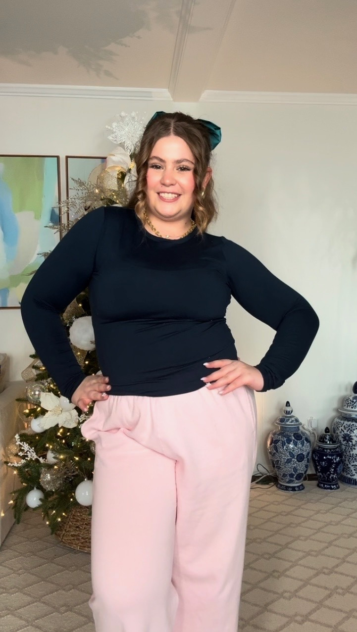 Teen Girl Gifts! These are some of Olivia’s favorite Hollister pieces! The sweats are so cozy. Hollister is having a sale right now too! 

#LTKGiftGuide #LTKHoliday #LTKSaleAlert