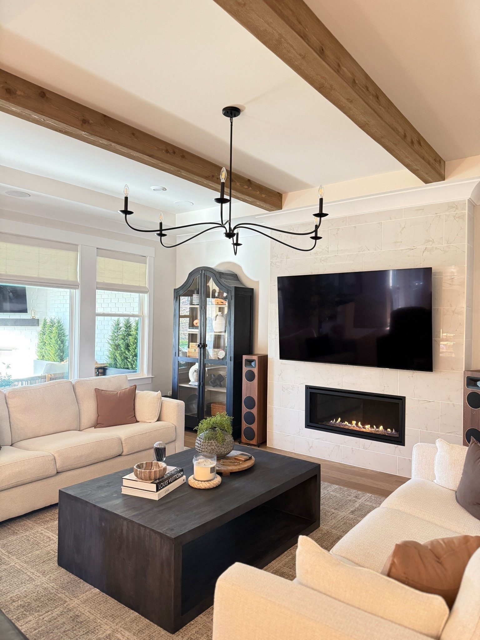 
#ad #wayfair #wayfairpartner 
I love updating things in our home! Small changes make a big difference. I switched out of living room light fixture and I love it!Spring Cyber Week has started at @wayfair! Up to 80% off and free shipping site wide! 