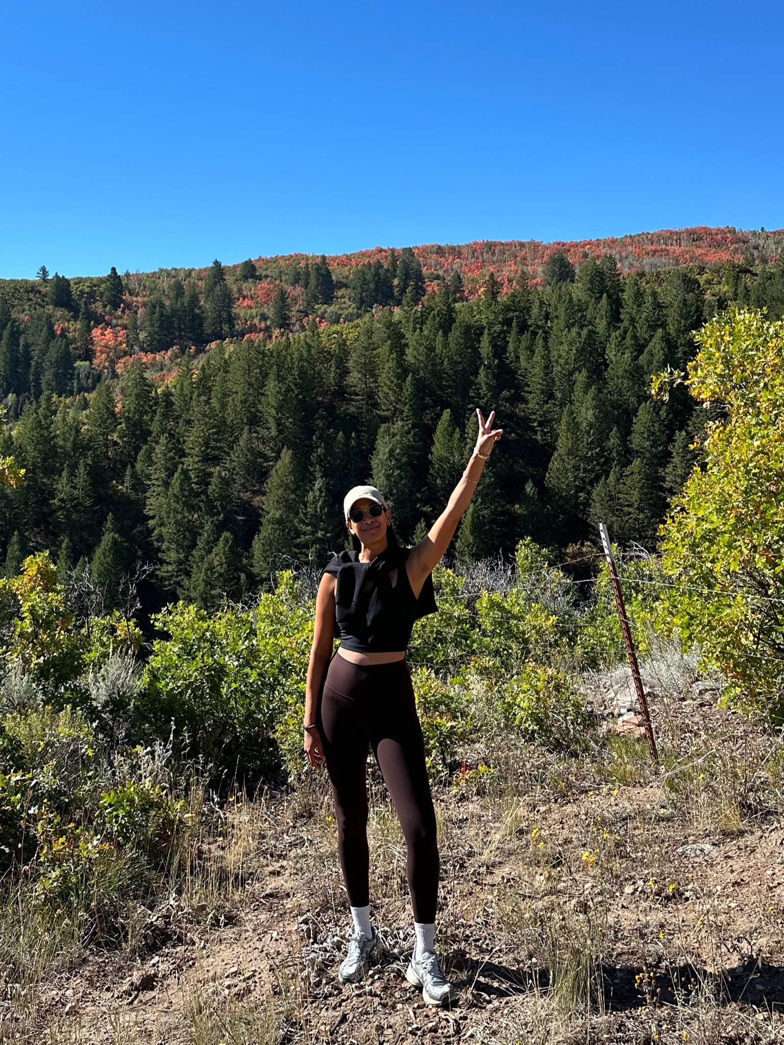 Hiking details! 
Leggings run TTS - size down if between 


#LTKActive #LTKFitness #LTKOver40