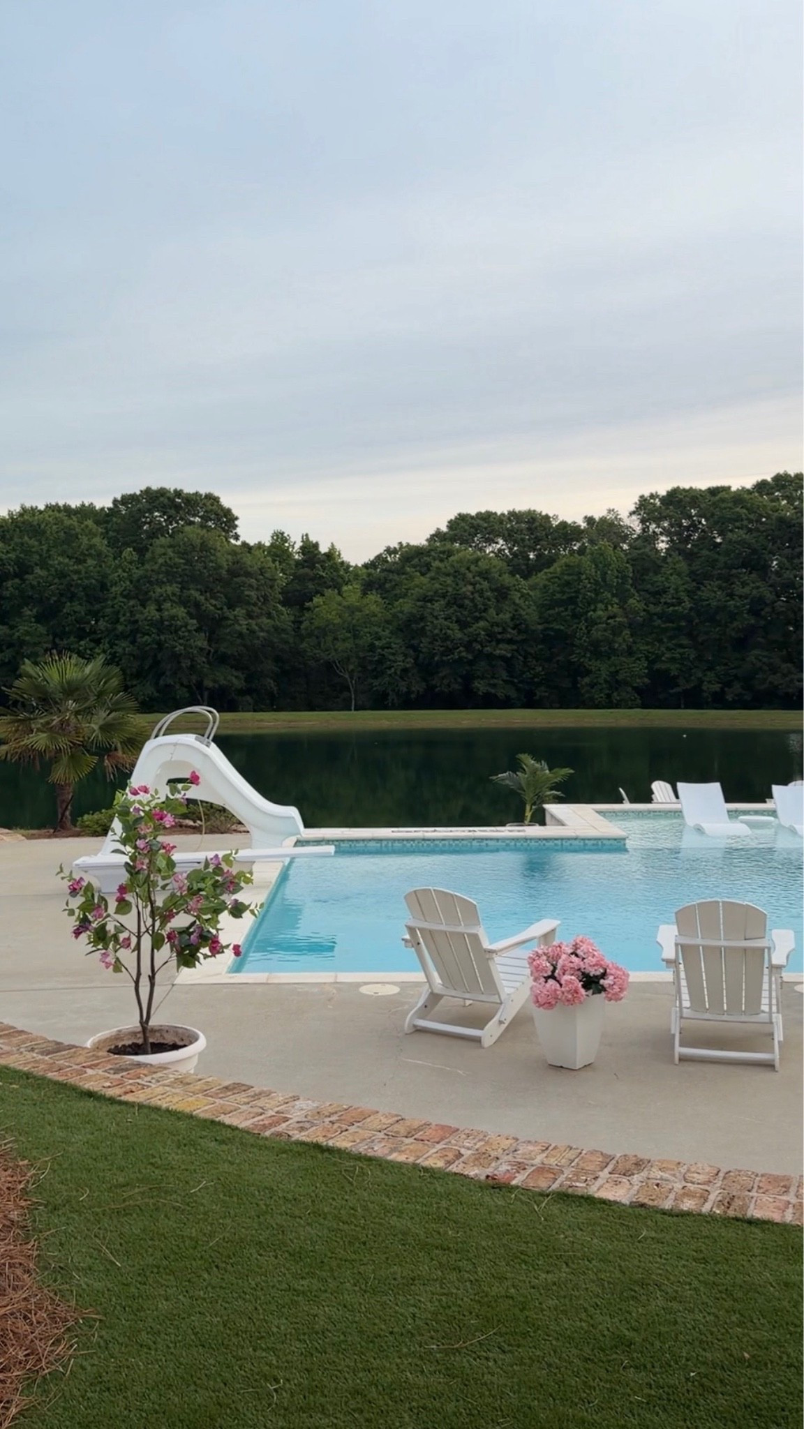 Love our backyard 🥰

#LTKSeasonal #LTKHome #LTKSaleAlert