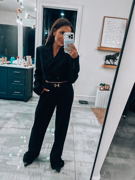 I’m love with this set from revolve! Trousers and a cropped blazer are always a good call. 

#LTKparties #LTKstyletip #LTKworkwear