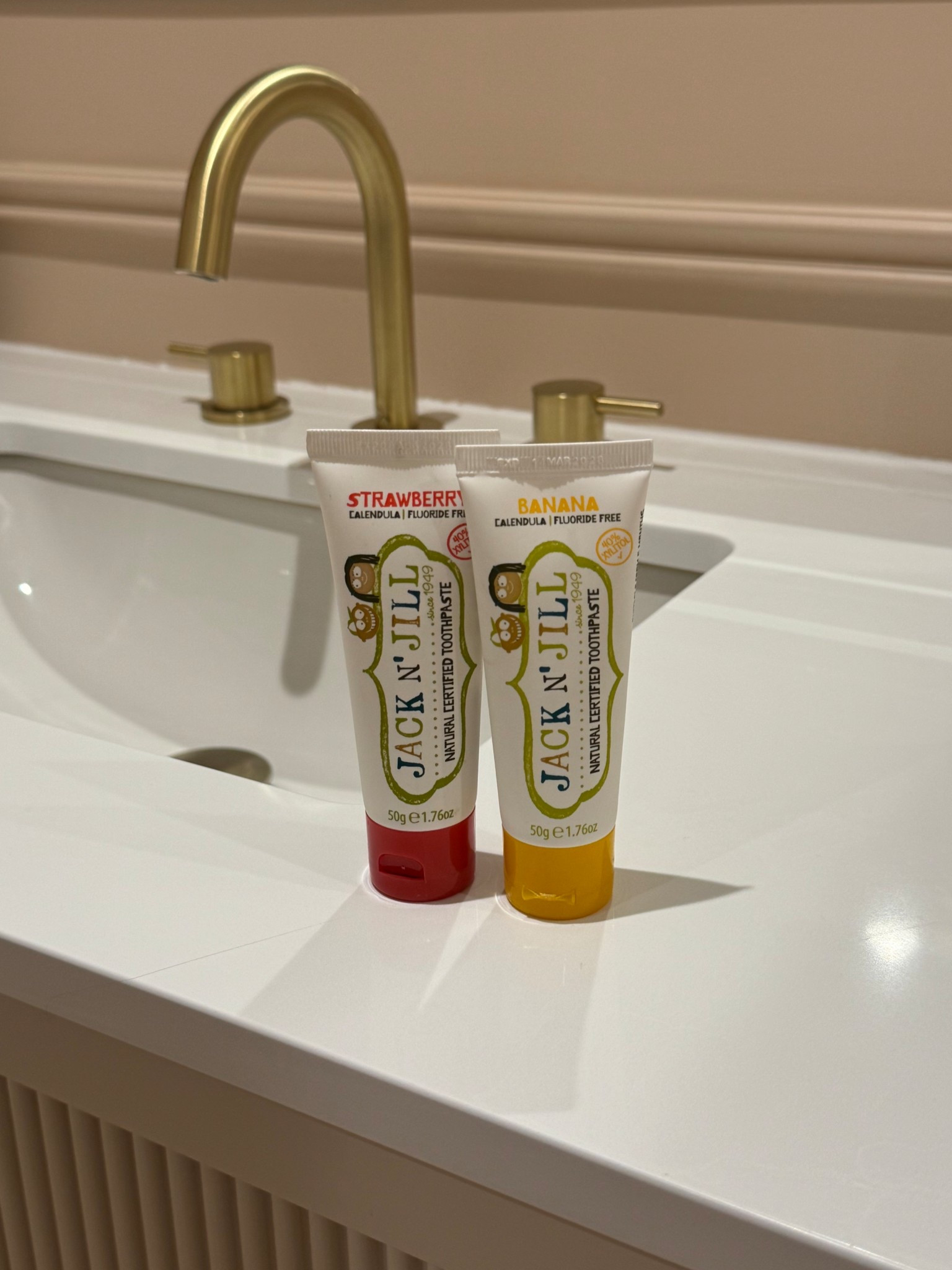 My children’s toothpaste 🦷🪥
Gentle, natural, and perfect for little teeth.

✔ Safe & gentle for kids from ~6 months+
✔ Fluoride-free & natural — no SLS, sugar, artificial colours, or harsh chemicals
✔ Low abrasivity (RDA ~15) — protects delicate enamel while cleaning effectively


#LTKuk #LTKfamily #LTKkids