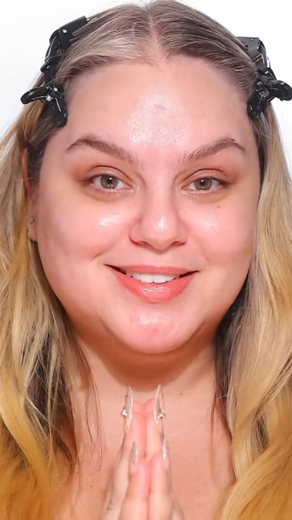 New products that in loving as a more than 10 years beauty content creator 💗

#LTKBeauty #LTKFindsUnder50 #LTKGiftGuide