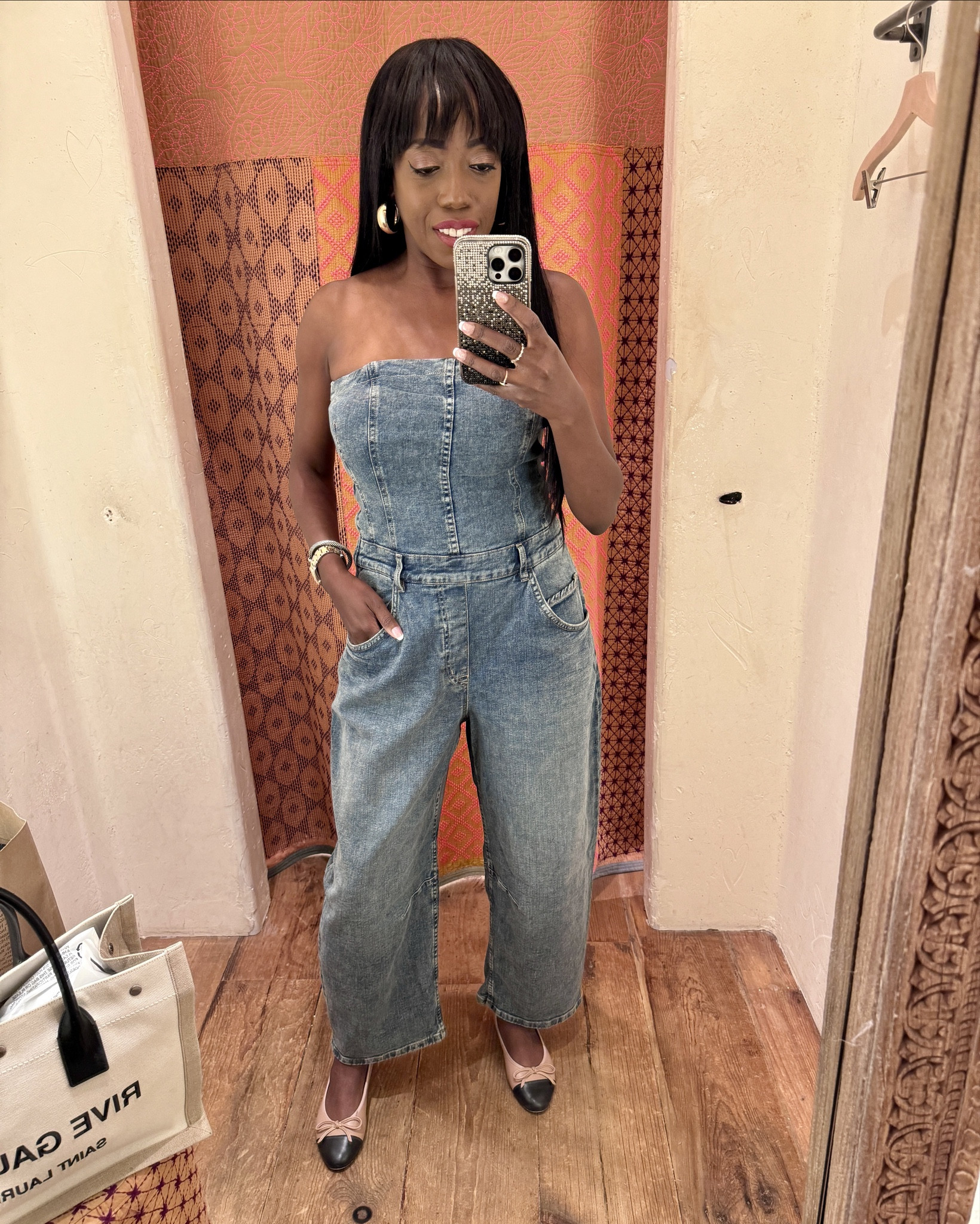 Obsessed with barrel pants. Found it in a jumpsuit version. True to size. Wearing a small. 

Spring Outfit, Spring Outfits, Jumpsuit, Barrel Pants, Jeans, 

#SpringOutfit, StyleStyle #Jeans #LTKStyleTip 

#LTKFestival #LTKSeasonal #LTKover40