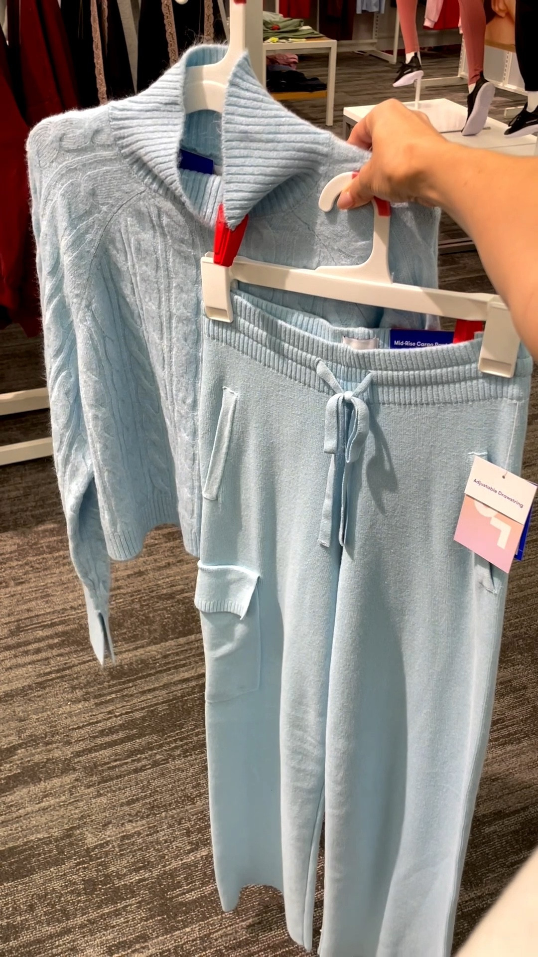 The coziest cargo and sweater combo. 

#LTKfitnessgoals #LTKActive #LTKFindsUnder50