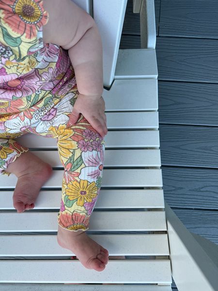 Baby girl summer outfit from H&M | floral, bright