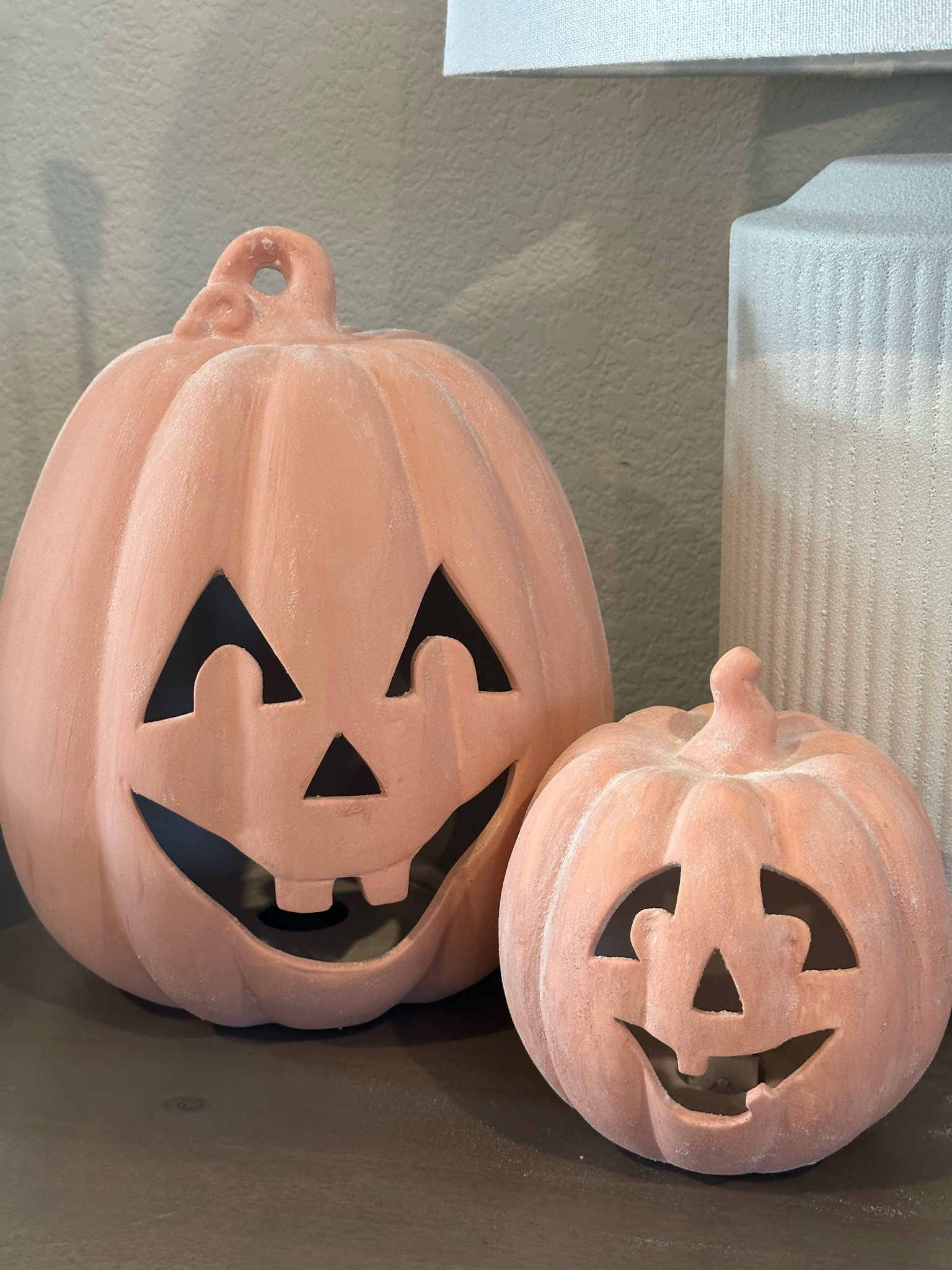 Paint colors used: terra cotta, white, earthy rose & raw sienna

Terracotta, diy pumpkins, pumpkin decor, halloween, halloween ideas, terracotta pumpkin

#LTKSeasonal #LTKhome #LTKfamily