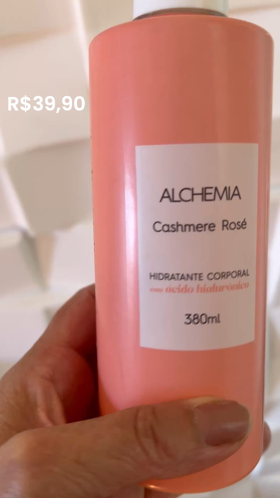 Hidratante Corporal Cashmere Rosé Alchemia 380m
#cuidadopessoal

#LTKfamilia #LTKbrasil #LTKguiadepresente