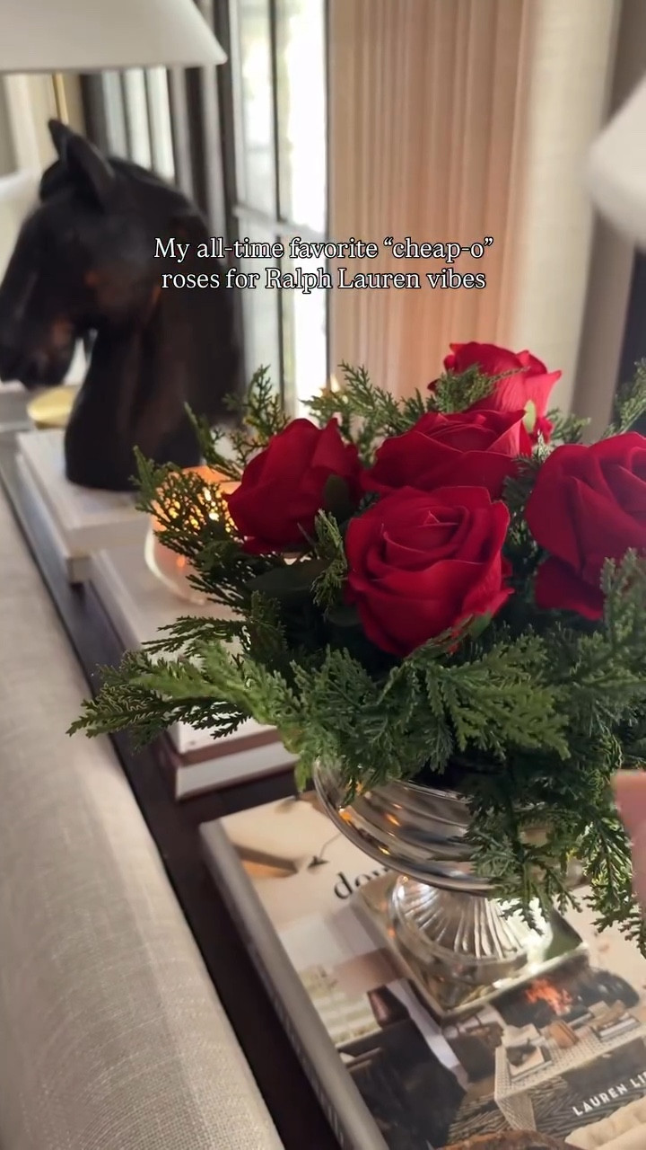 Roses + evergreen branches = easy Ralph Lauren Christmas vibes 🥀 

#christmasdecor #ralphlaurenchristmas #christmasflowers #holidaydecorating #christmaswedding

#LTKHoliday