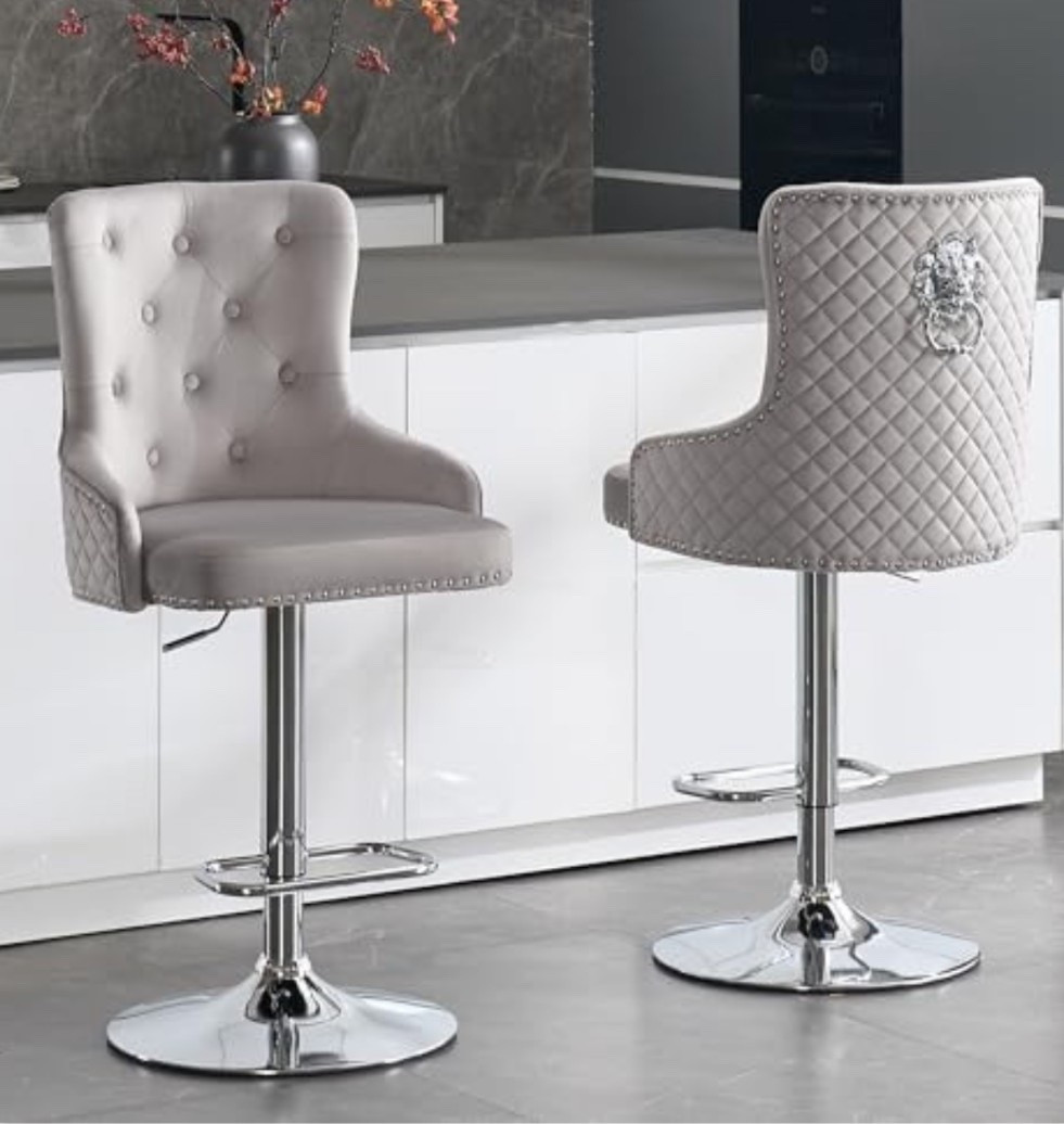 Just purchased these counter stools I love the look and the price is great! 

#LTKHome #LTKdayinmylife