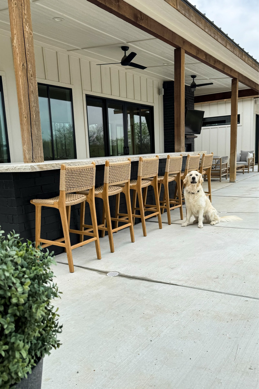 New outdoor barstools from Häti Home!