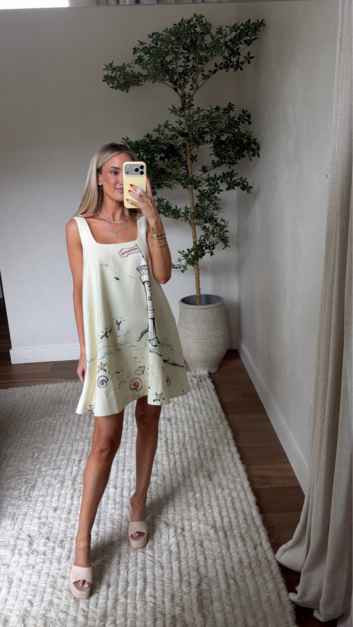 EMILYT20 
Wearing XS