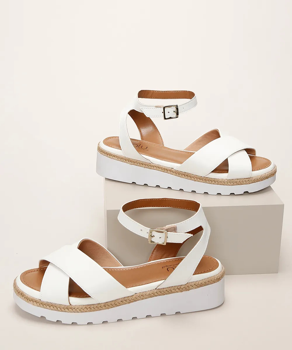 Sandália Feminina Malu Super Comfort Flatform com Tiras Cruzadas e Corda Branca - CeA | Moda Fem... | C&A (BR)