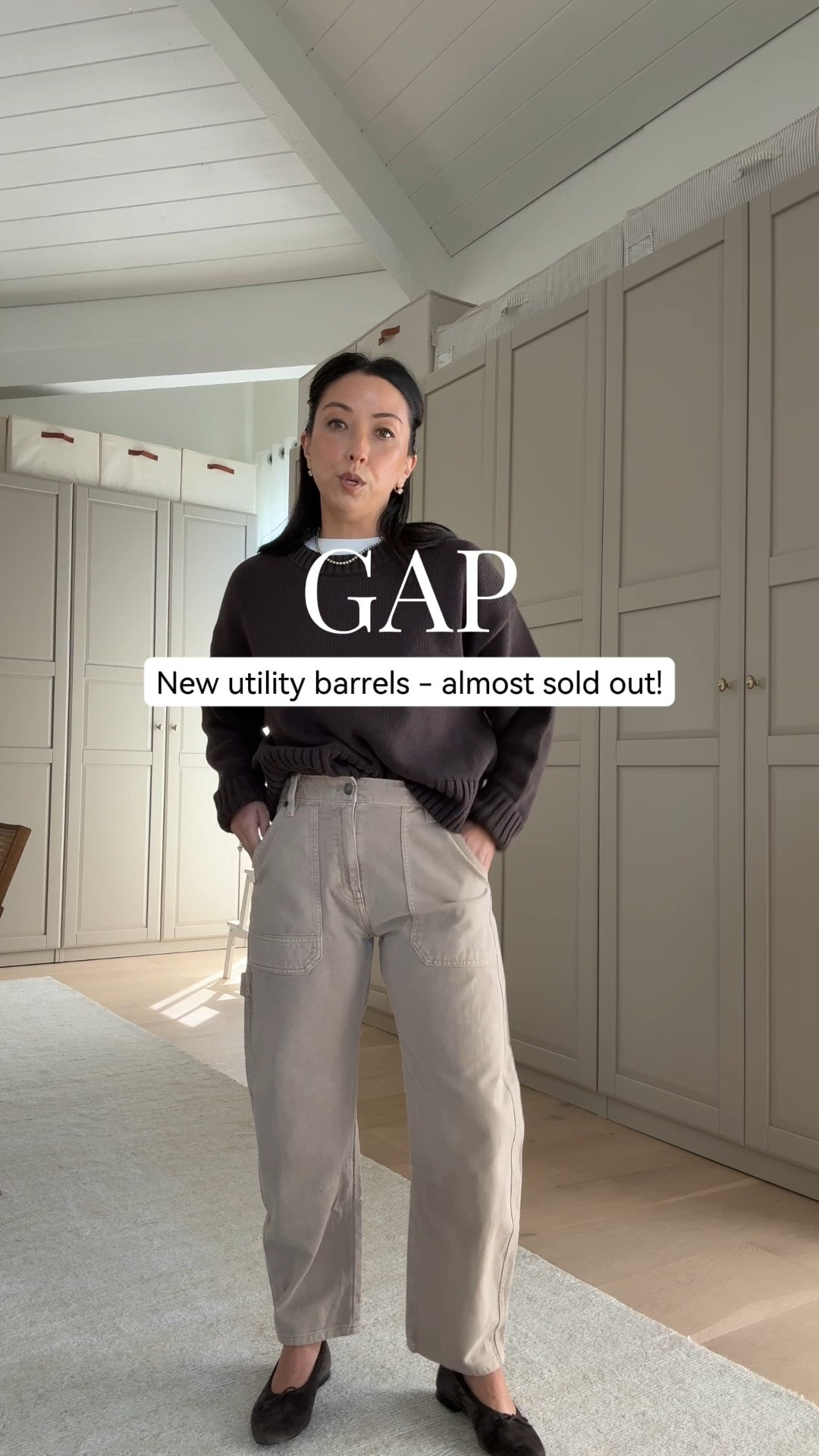 These new utility barrels from @gap are flying off the shelves. They’re so soft with elongated pockets and such a flattering shape. I’m in a petite 2, but I’d prefer the regular length and would size up to a 4 for a roomier fit.

Today’s the last day of Gap’s Friends & Family Event - 40% off everything! #howyouweargap #gappartner

#LTKPetite