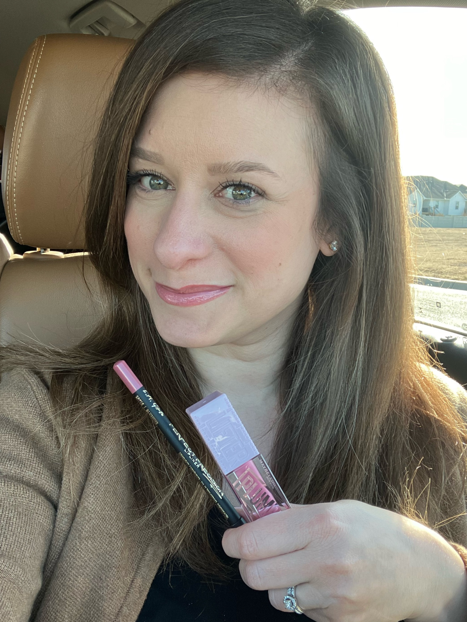 Lip liner: blushing
Gloss: pink sting 

Beauty, drug store beauty, lips, lip plumper 

#LTKmidsize #LTKbeauty #LTKfindsunder50