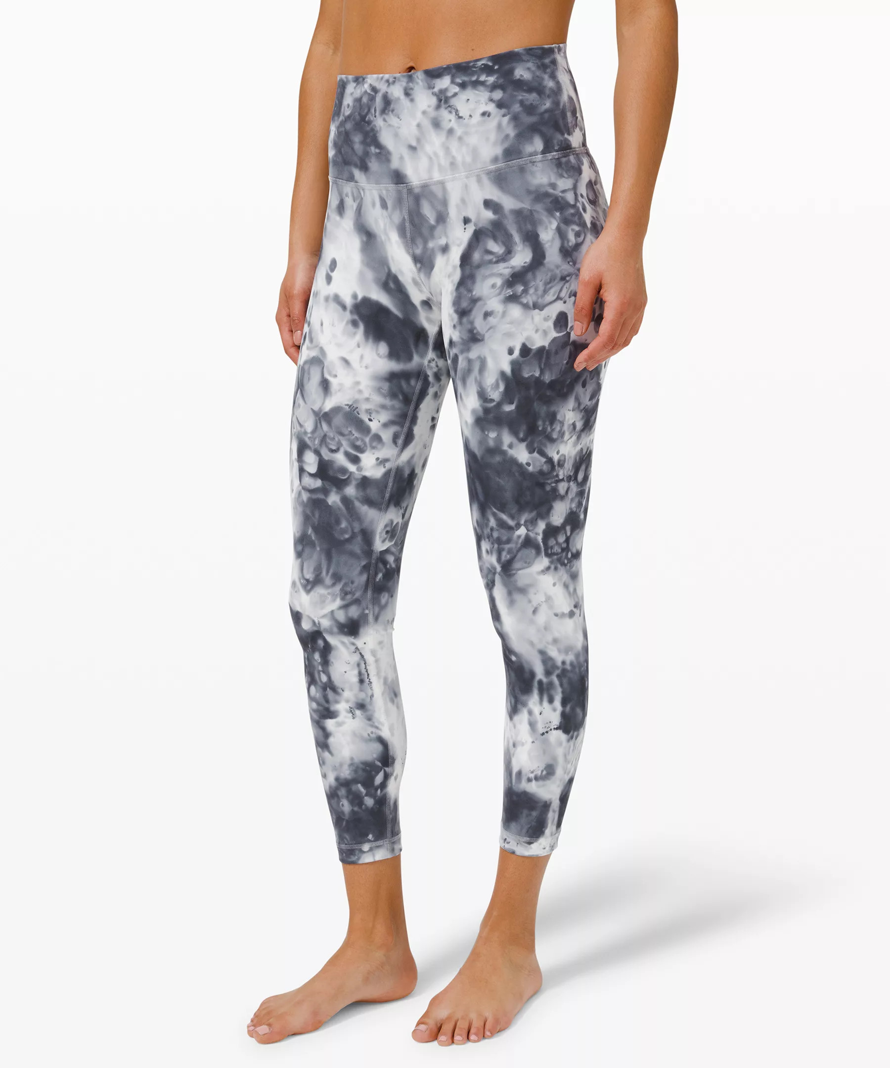 Wunder Under High-Rise Tight 25" Luxtreme | Lululemon (US)