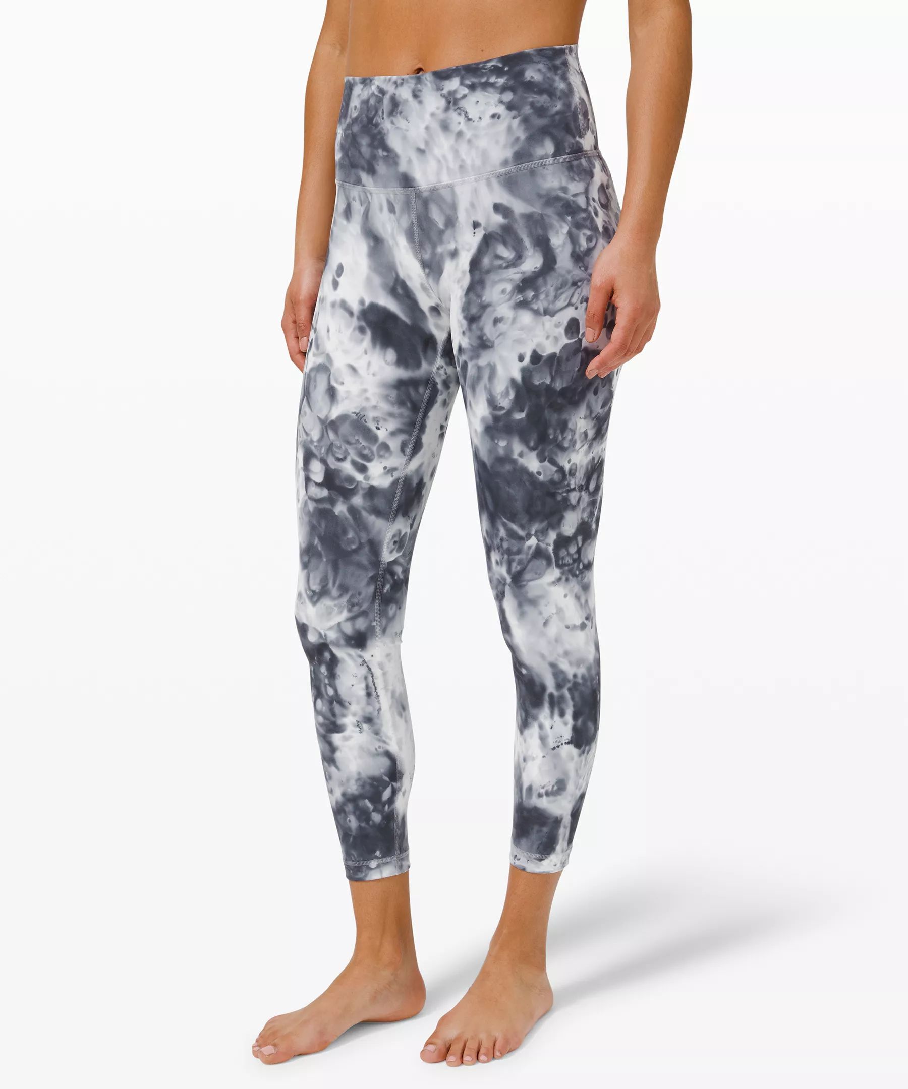 Wunder Under High-Rise Tight 25" Luxtreme | Lululemon (US)