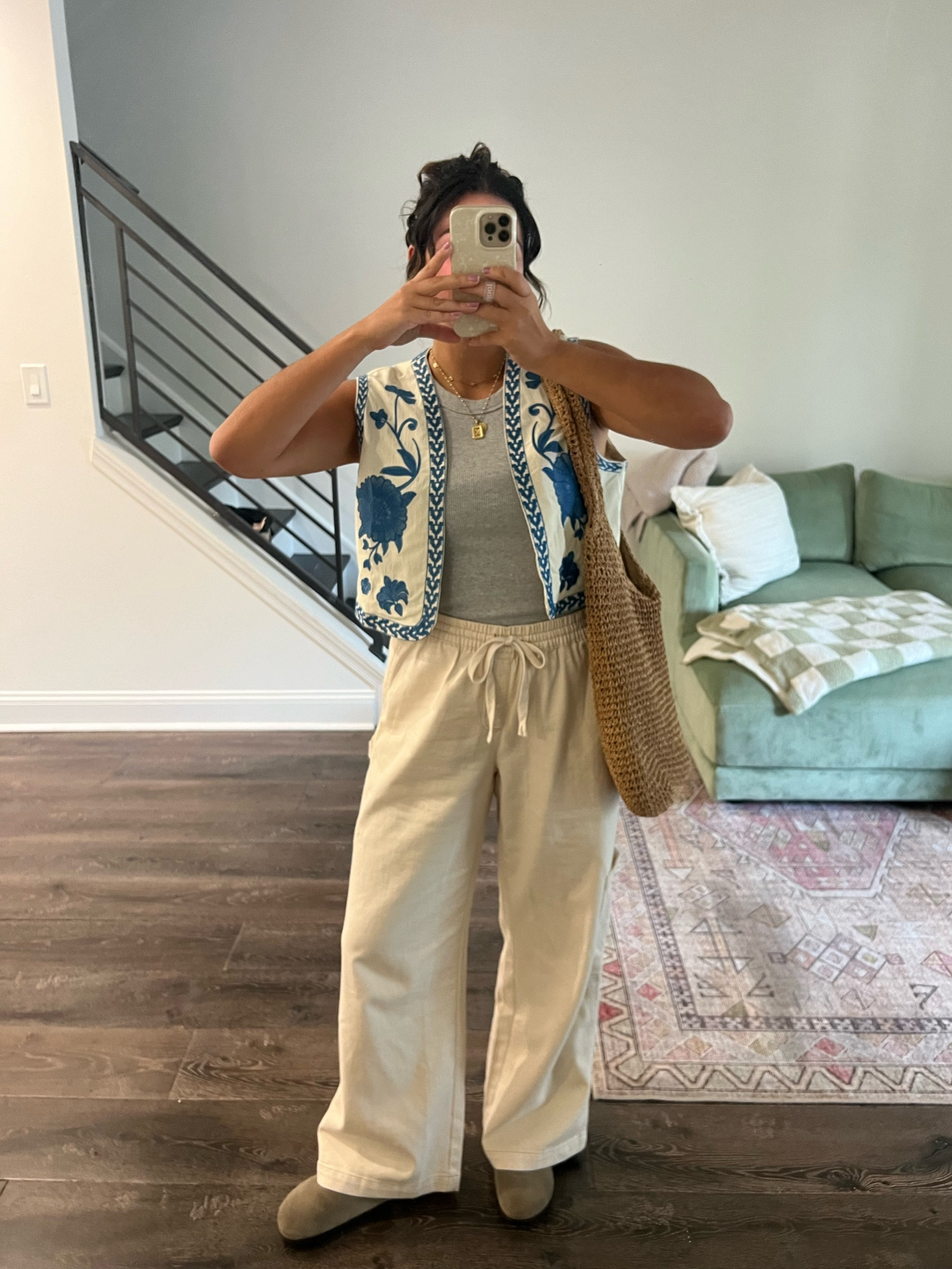 Heading out to run some errands & am in that tricky time where it’s still hot but technically fall 😂 Have been wearing these slouchy trousers from Aerie a bunch - great to throw on & be comfy. Added a high neck tank + a little Amazon vest to make it more fun! 

All true to size - M

#LTKSeasonal #LTKFindsUnder100 #LTKSaleAlert
