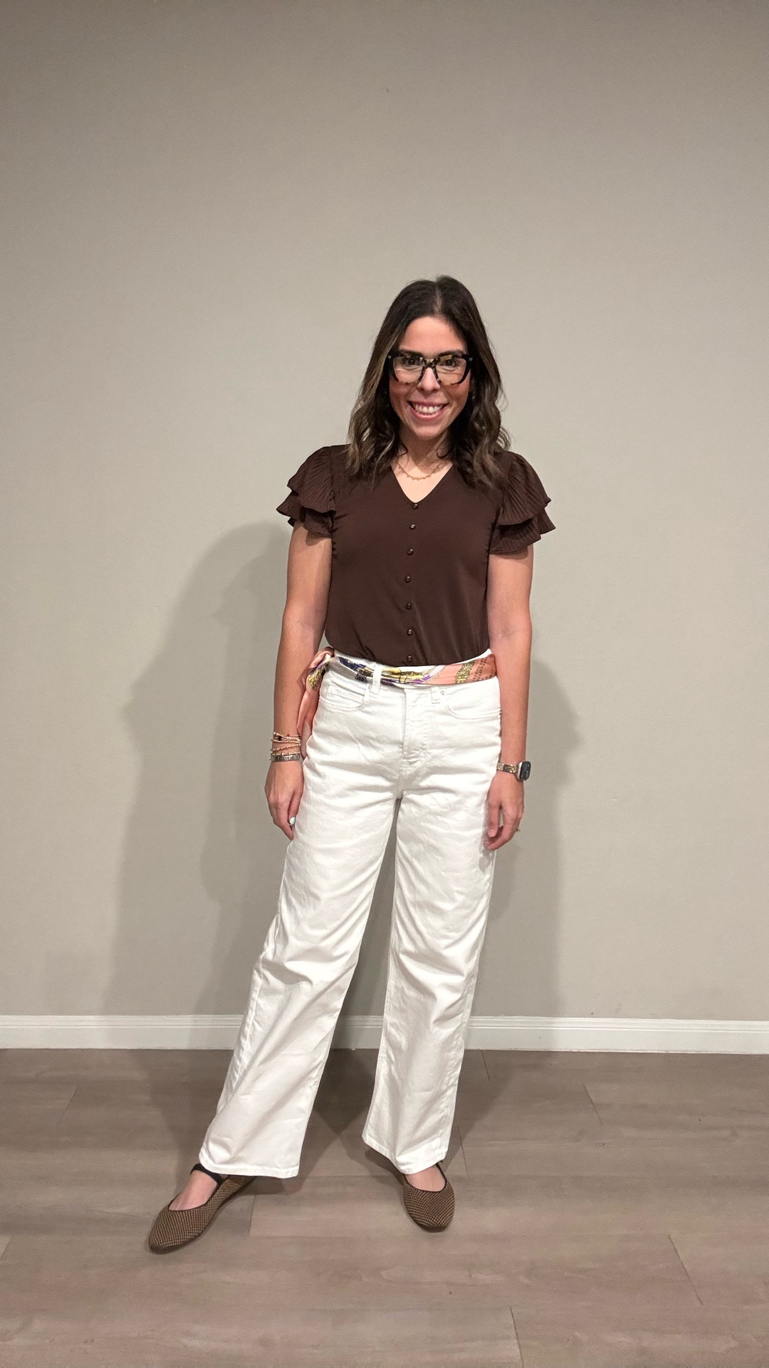White pants + a brown top = always a yes 🤍🤎
Added a silk belt to give it that extra pop and pull it all together ✨
Linking similar tops since mine is an oldie but still a goodie… because we love a timeless piece 👏
Effortless, elevated, and on repeat all season ✨
#LTKstyle #NeutralOutfits #StyleOnABudget #MomStyle #EverydayStyle #OutfitInspo #CapsuleWardrobe #SimpleStyle #ElevatedBasics

#LTKMidsize #LTKmomlife #LTKootd