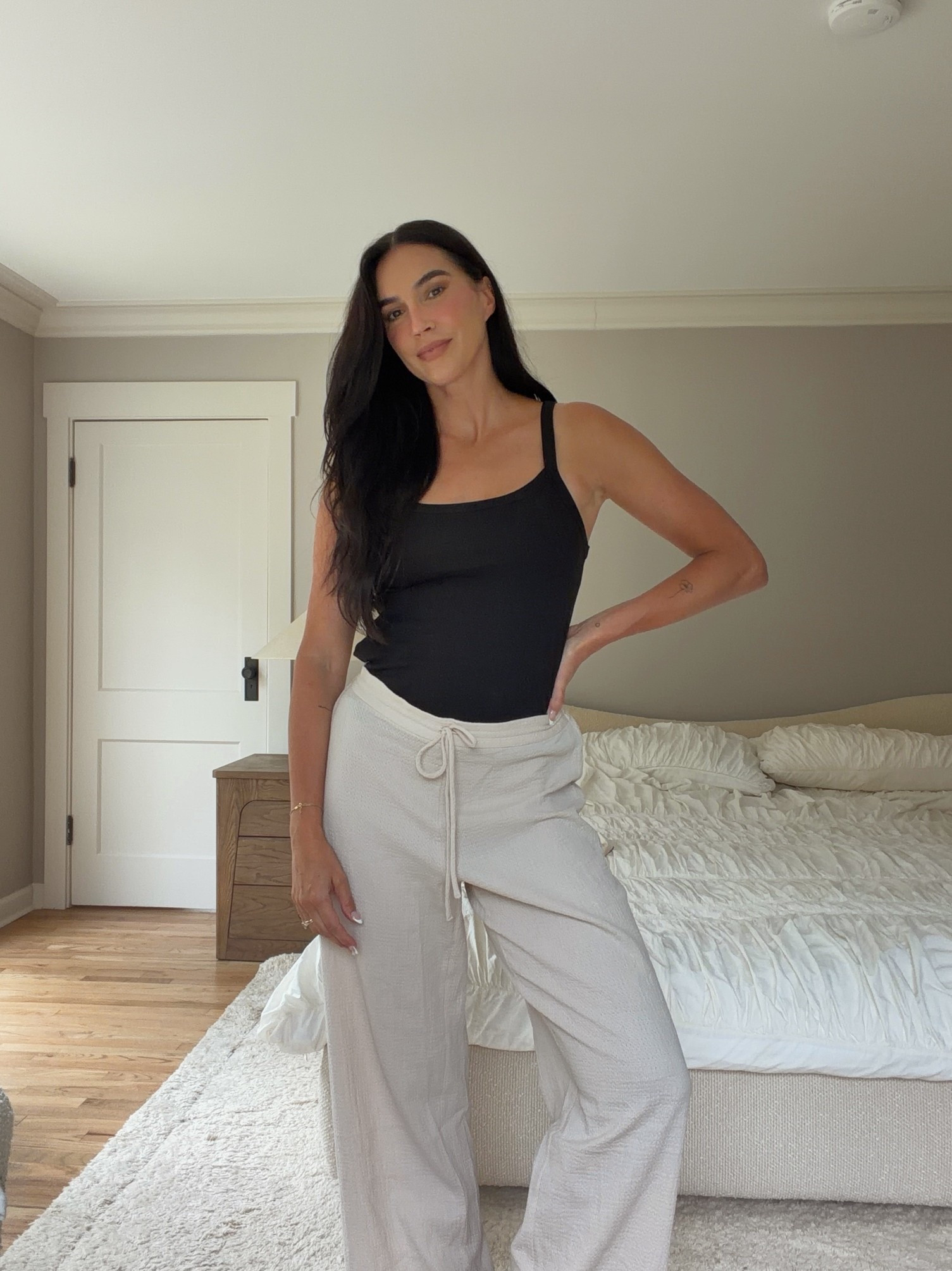 Love these 100% pants from Natori, linked some of my other favorites below as well! For size reference I’m 5’10 and wearing a Medium in both pants. Underwear are size small and the bra is true to size!