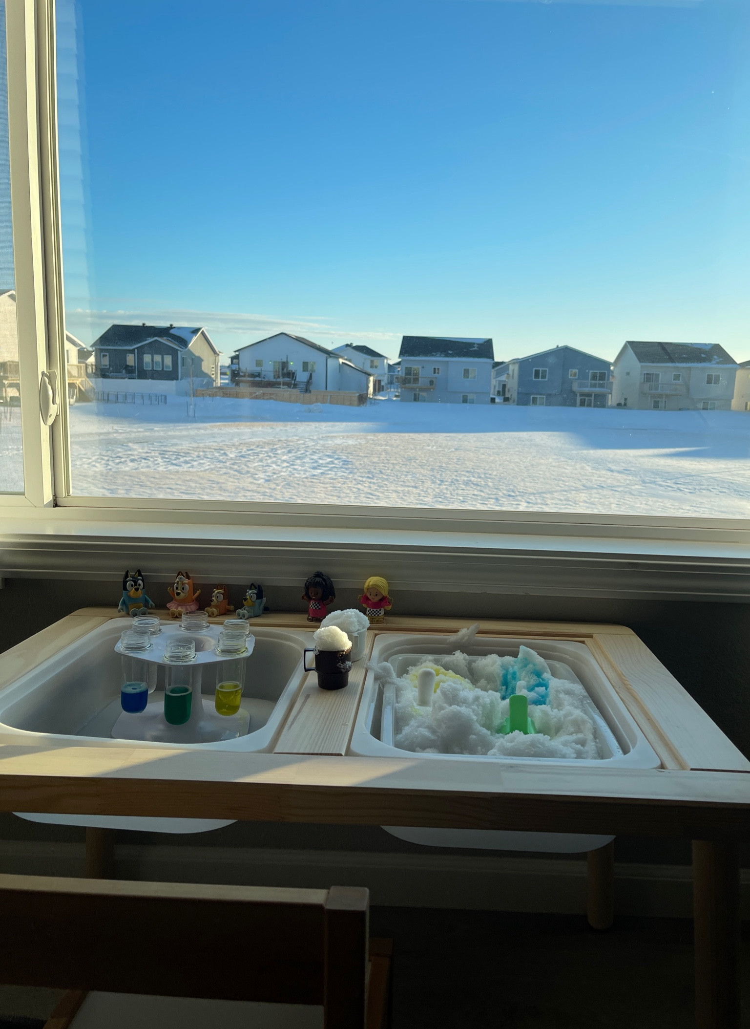 Winter activity table 

#LTKFamily #LTKKids #LTKGiftGuide