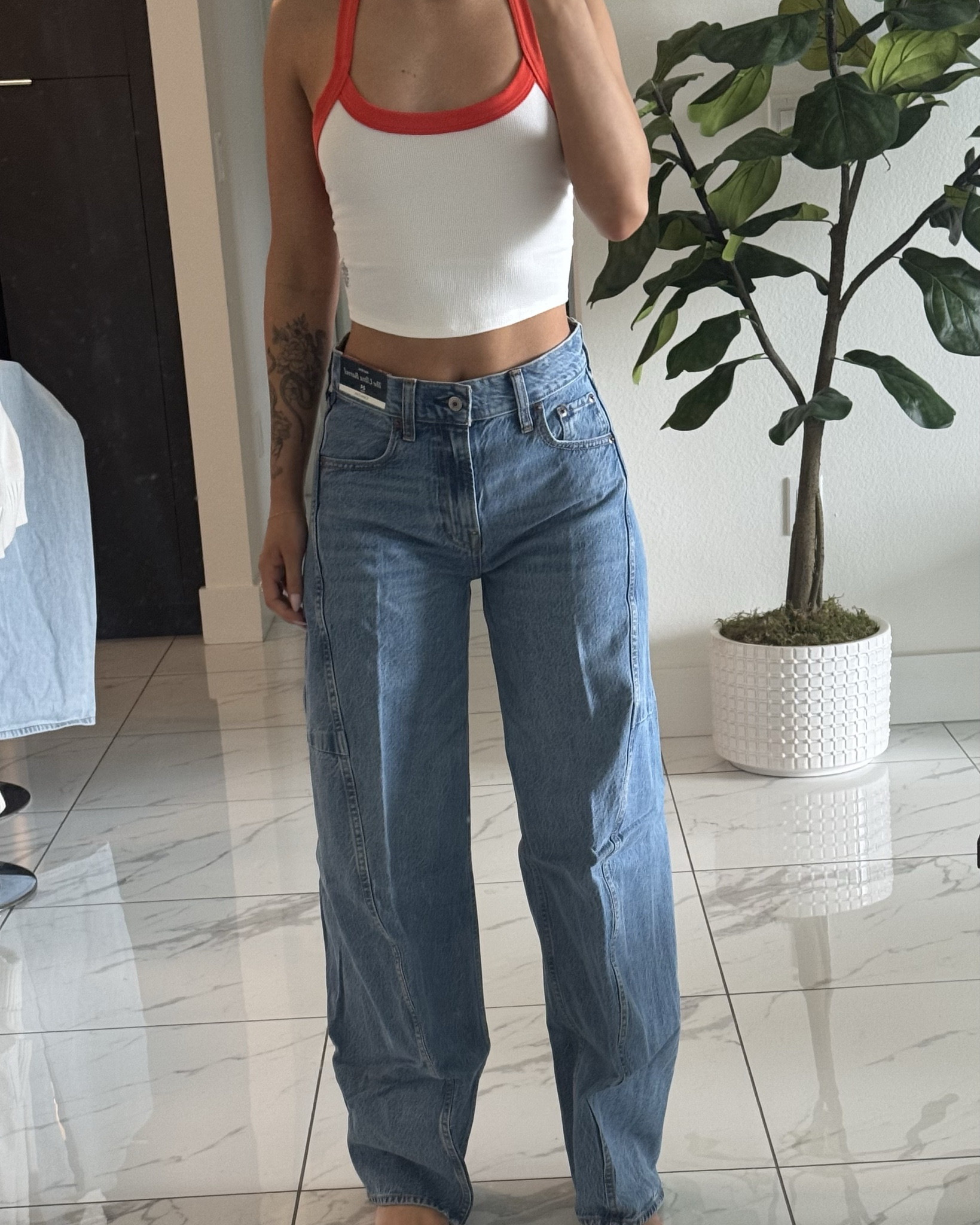 The cutest barrel jeans for summer! These match with literally everything and are so comfortable. And they’re on sale for $34 right now! 

#LTKSummerEdit #LTKFindsUnder50