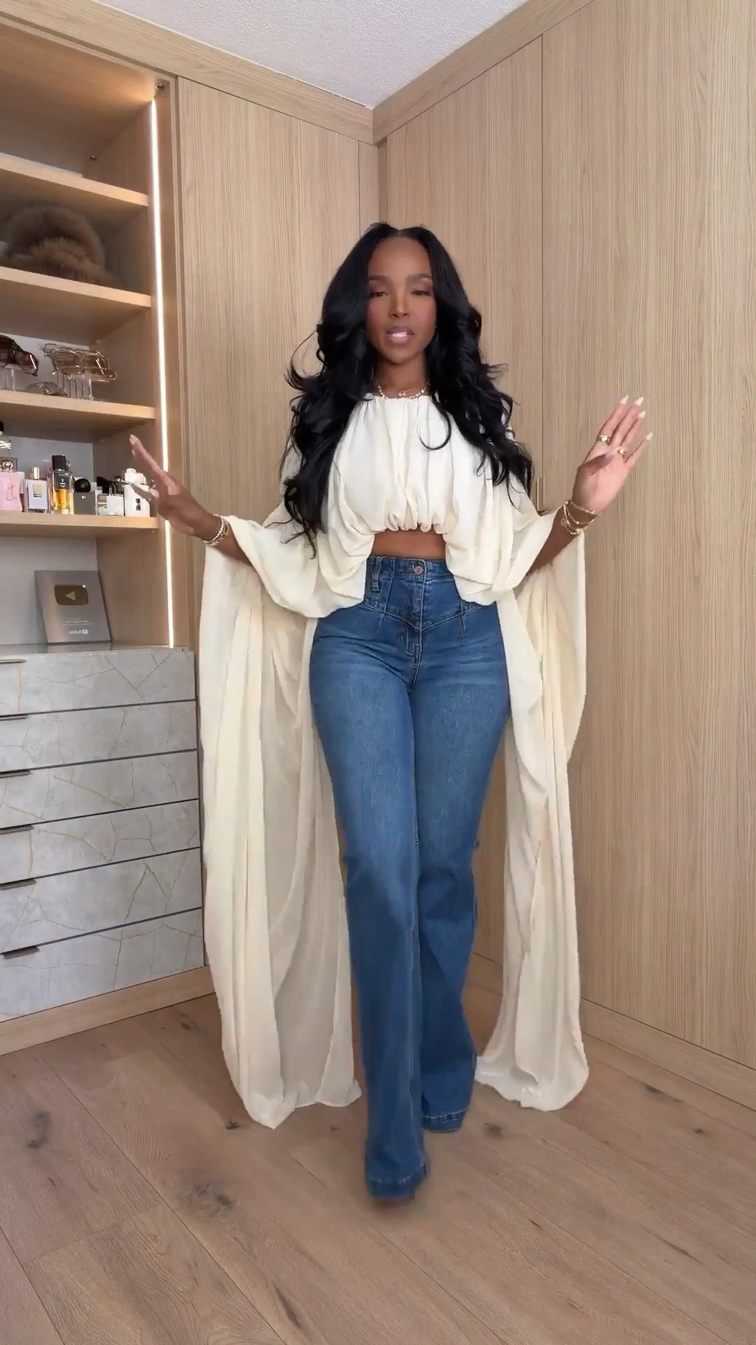 THE EASY OUTFIT FORMULA 🤎

For the days you want to look pulled together without overthinking it—a relaxed button-down, great denim, and a statement belt will take you from errands to lunch to casual plans.

button down and jeans outfit, casual chic outfit, everyday outfit idea, elevated basics, light wash jeans outfit, statement belt outfit, effortless fall style, petite outfit inspiration, mom style outfit, weekend outfit idea

Wearing: Size Small/4 | 5’4” | 140 lbs | 34D-27-40

📱 Download the FREE LTK app & follow @kirasfashionfinds to shop all my daily finds.

#LTKPetite #LTKCasual #LTKootd