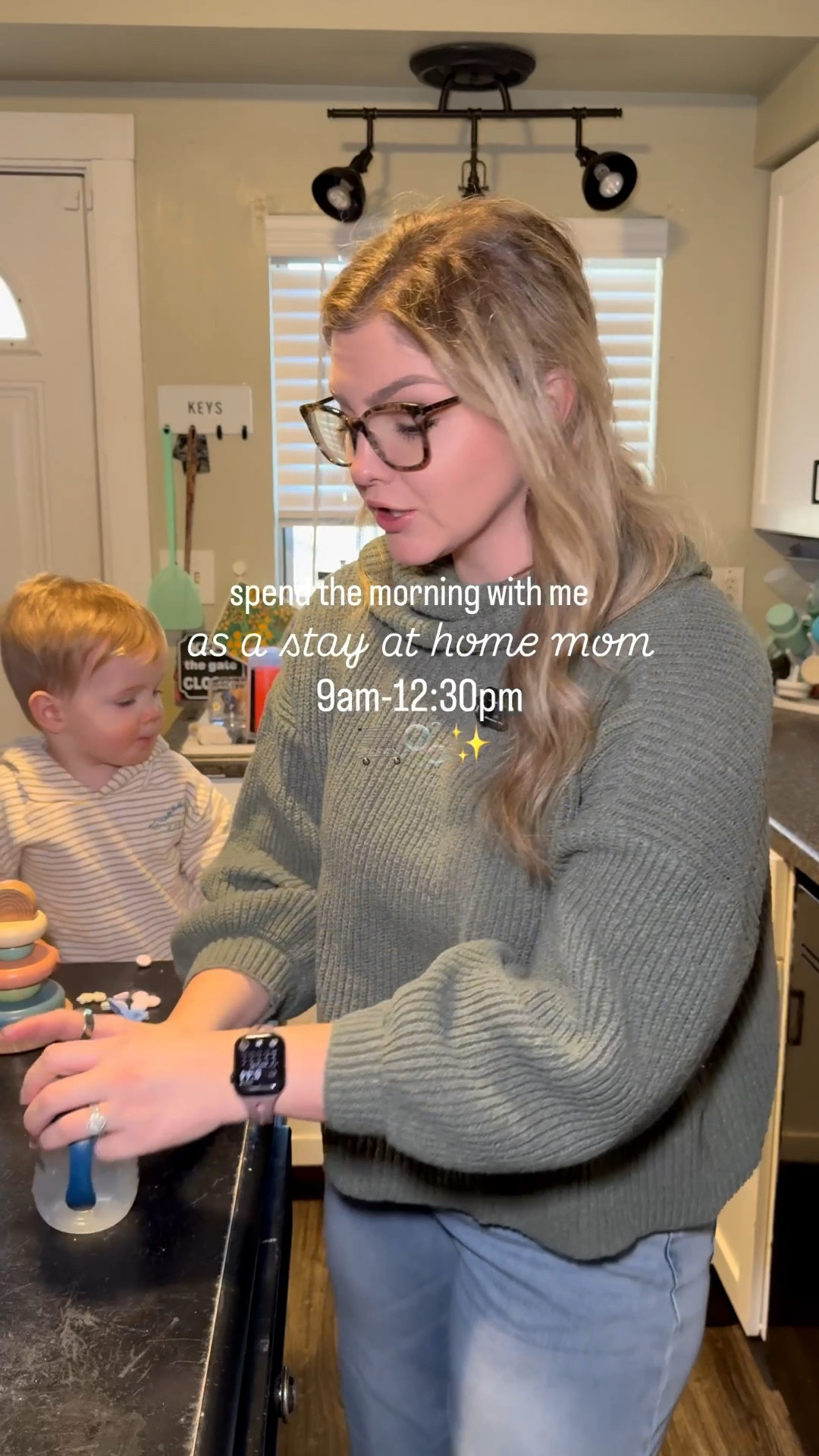 I couldn’t find the exact sweater link, but I linked similar! 

#LTKmomlife #LTKdayinmylife #LTKgrwm