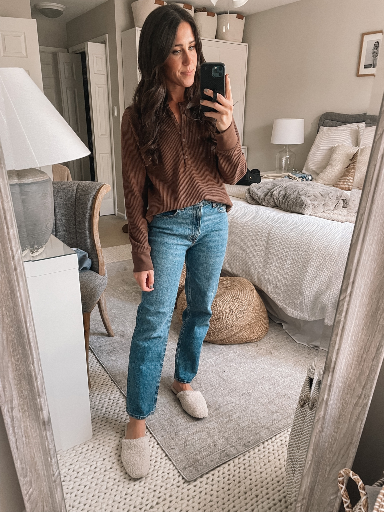 9.24.22
Gap Henley, Abercrombie jeans


#LTKSeasonal #LTKstyletip