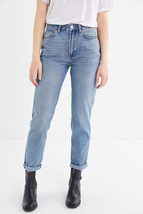 BDG High-Waisted Mom Jean – Light Wash | Urban Outfitters (US and RoW)
