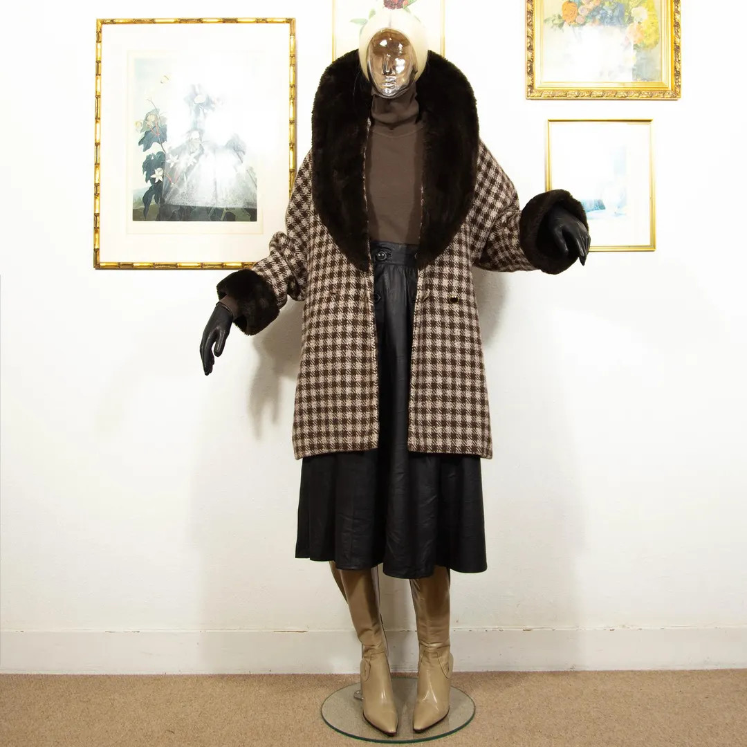 Vintage 1980s Oversized Houndstooth Wool Coat with Faux Fur Collar & Cuffs Size M | Etsy (US)