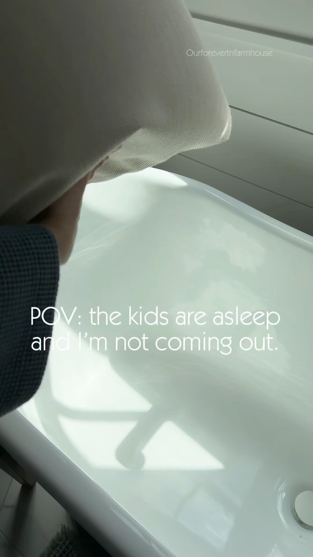 Bath time has always been my reset.
If I had the time, I’d take one every single night.

As a busy mom of three, it’s the one place I can truly unwind, clear my head, and restore my soul. No noise. No multitasking. Just me, warm water, and a deep breath.

And now… I may never want to get out.

This BADESOFA bath pillow set has completely upgraded my routine. #ad The back, seat, and foot pillows turn an ordinary bath into a full-body relaxation experience. Supportive, soft, and honestly the definition of self-care in one place.

Whether you’re gifting this to your mom or you are the mom who never puts herself first, consider this your sign. You deserve comfort. You deserve rest. You deserve a bath that feels like an escape.

Color shown: Ivory Pearl 

@BADESOFA® 

#MomSelfCare #BathTimeRitual #BusyMomReset #BathLover #SelfCareForMoms

#LTKHome #LTKselfcare #LTKmomlife