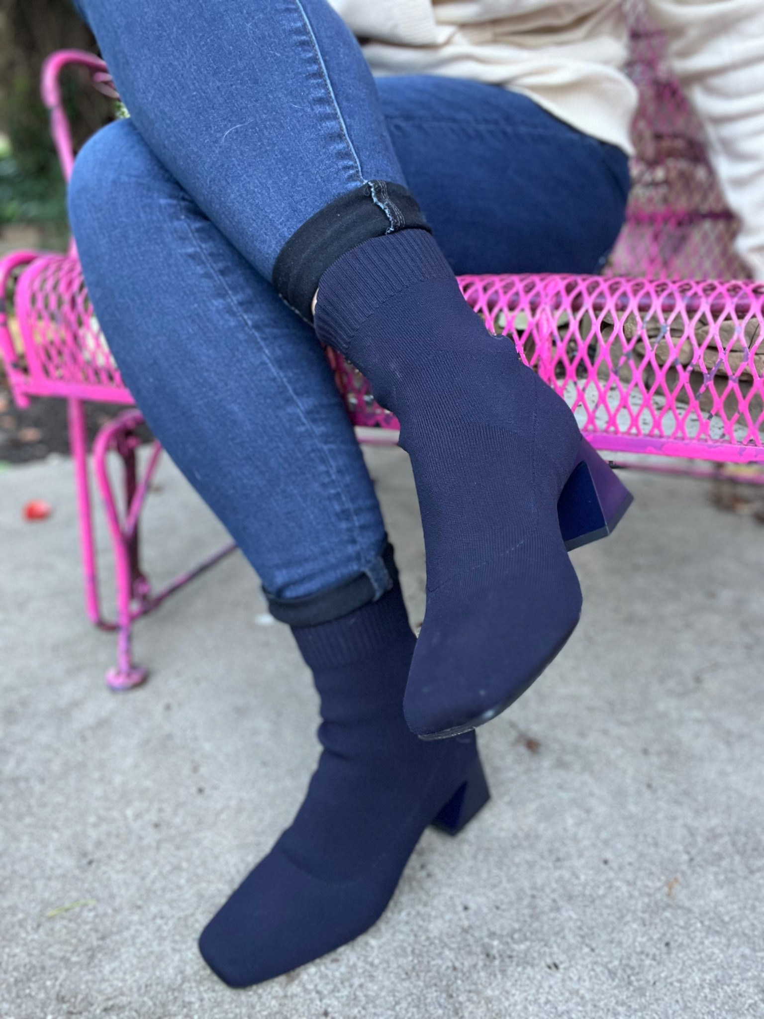 Vivaia rain resistant square toe nooties 

True to size 

#LTKFindsUnder100 #LTKShoeCrush #LTKStyleTip