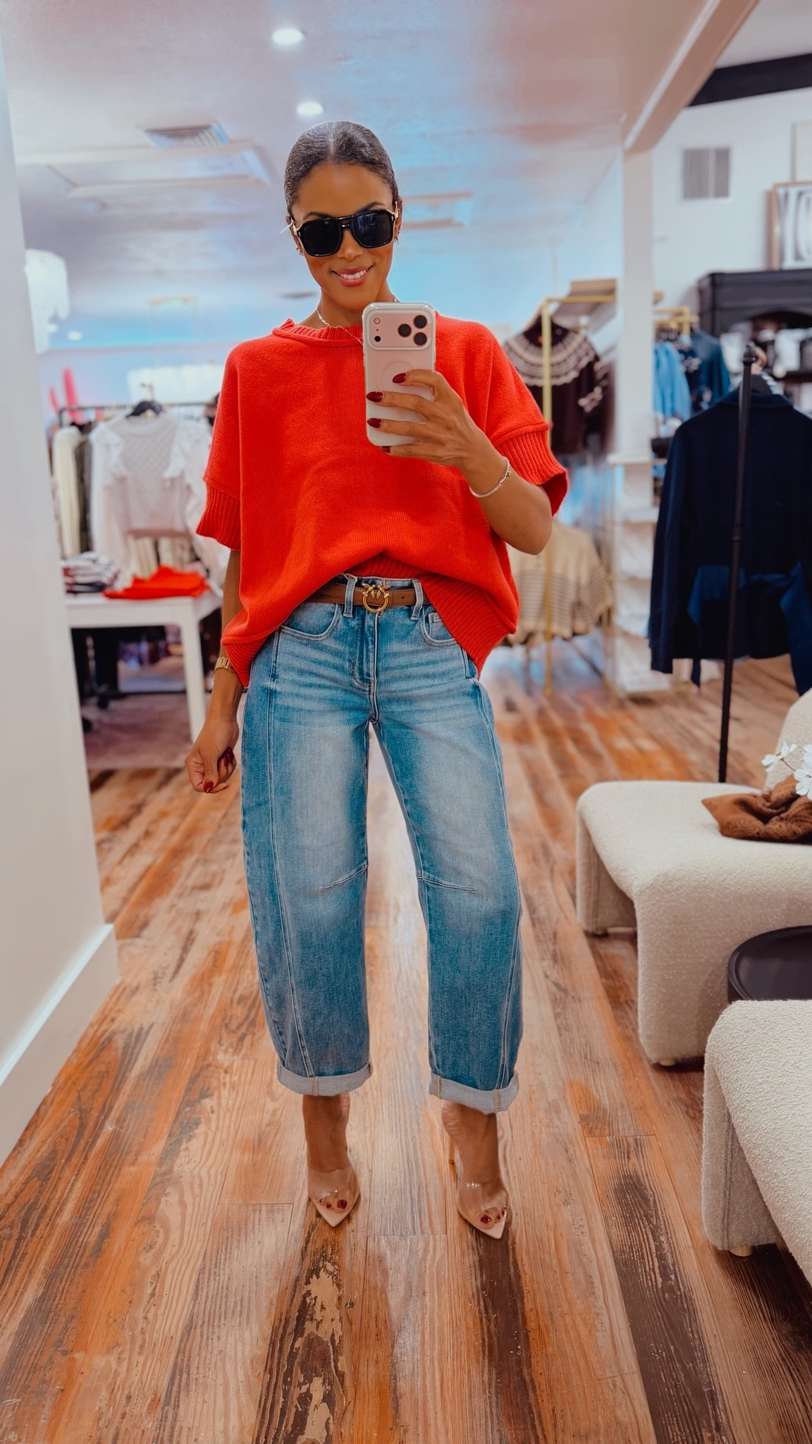 This sweater adds a beautiful pop of color! Loving the oversized fit wearing M.