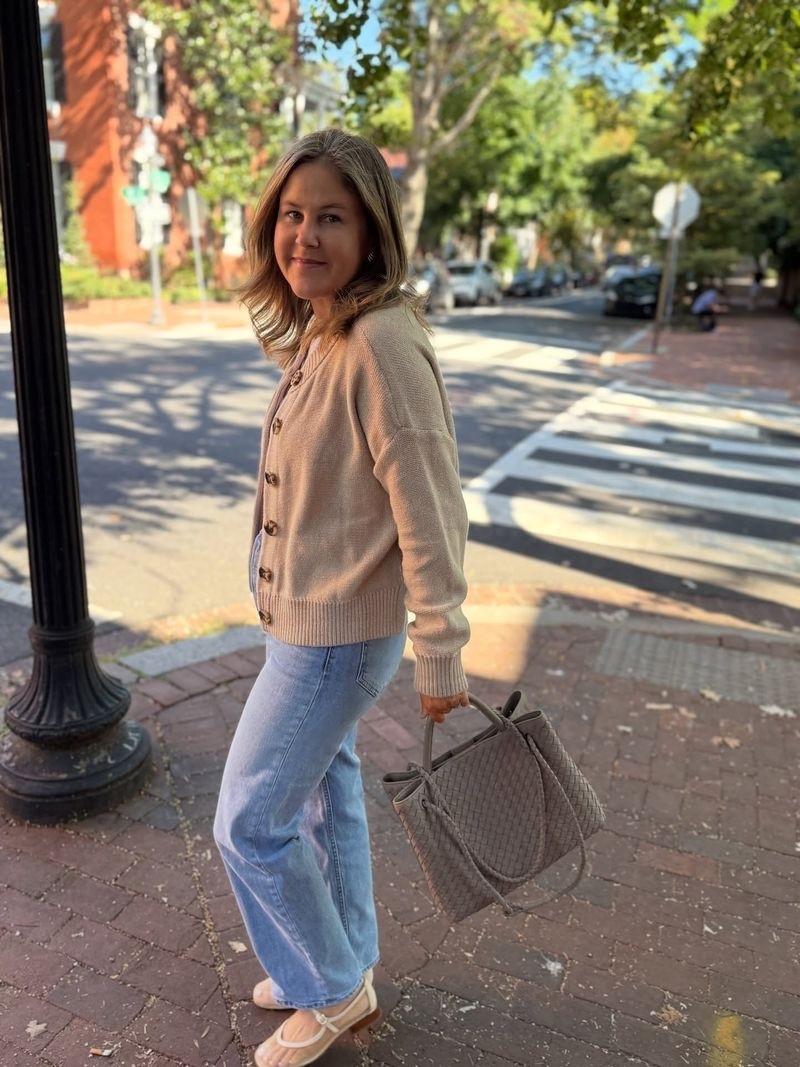This Quince sweater is so good, and perfect for fall! Add your favorite denim and ballet flat for the perfect everyday look. 

#LTKSeasonal #LTKStyleTip #LTKWorkwear