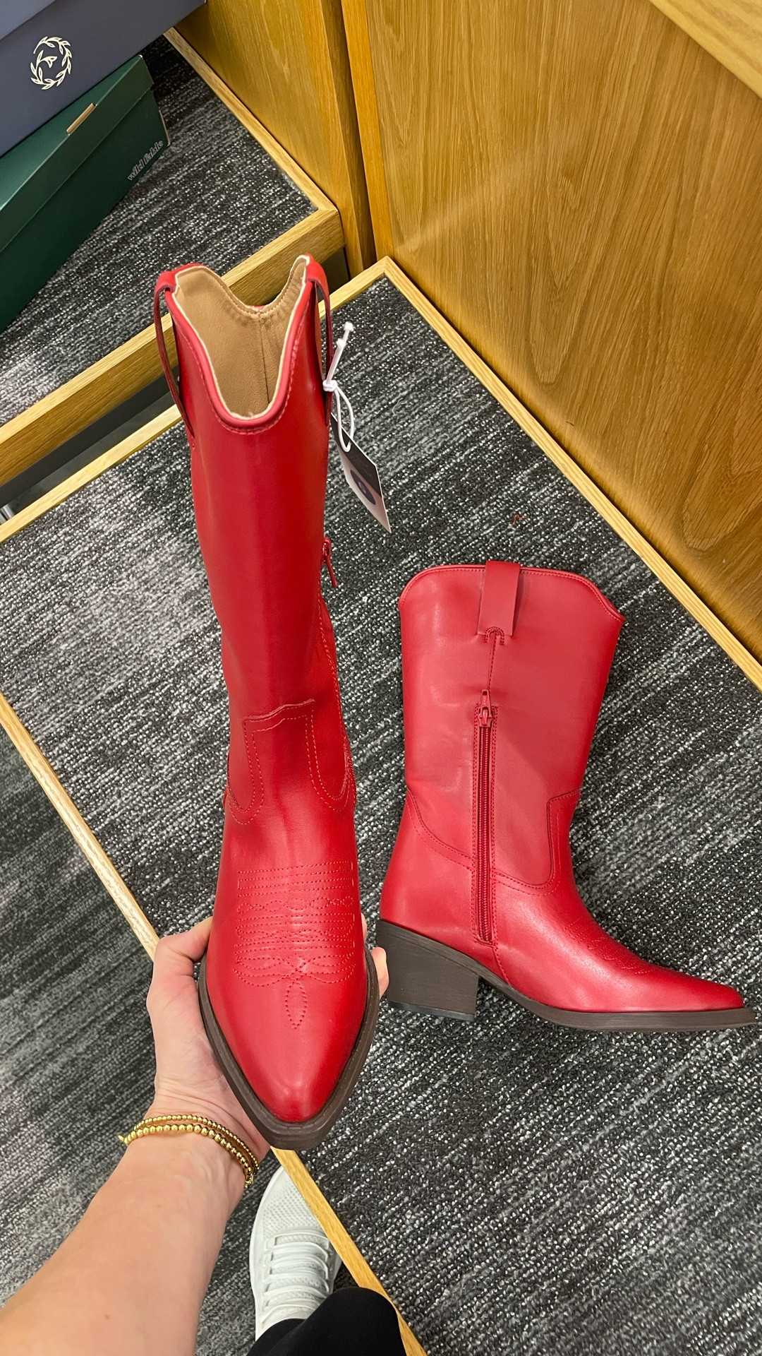 Talk about a showstopper 🤩 sooo cute with dressed or cut offs. Share with  bestie who needs to see and follow @showermeintarget for more @Target finds 

#LTKSeasonal #LTKootd