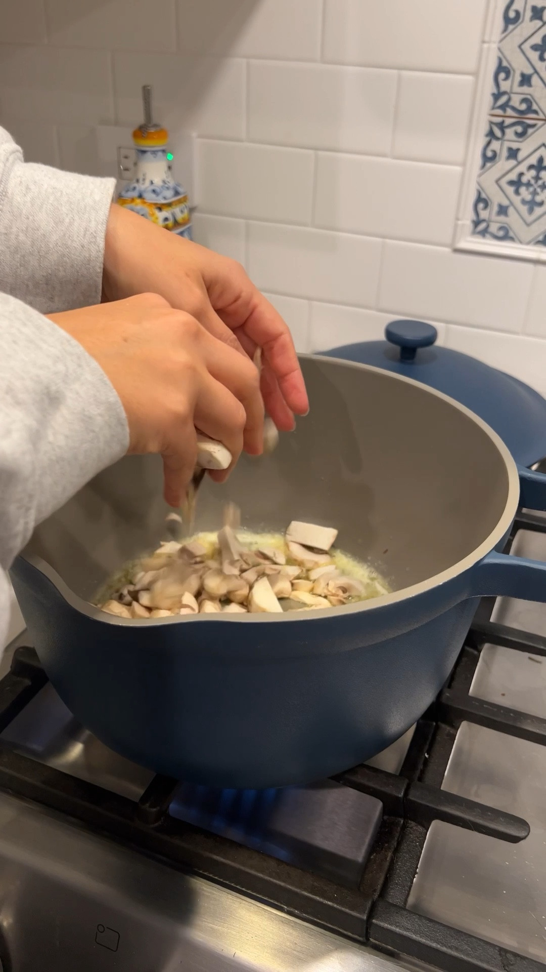 Friendsgiving cookware - most on sale!!! 

#LTKhome #LTKCyberWeek #LTKGiftGuide