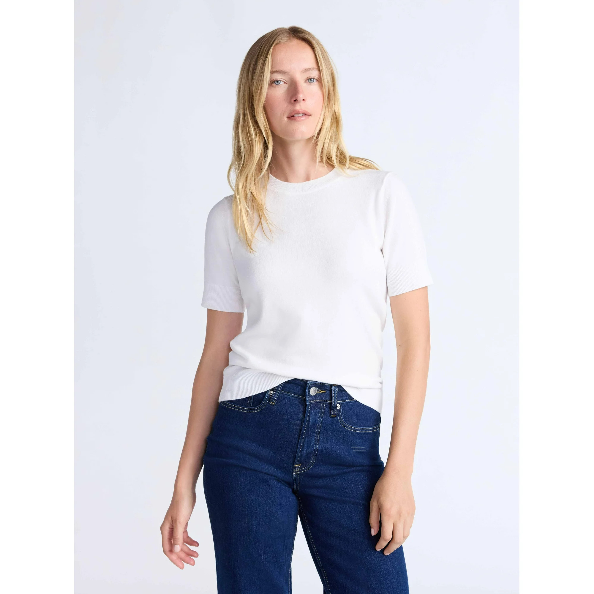 Free Assembly Women's and Women's Plus Cozy Yarn Shrunken Sweater Tee with Short Sleeves, Lightwe... | Walmart (US)