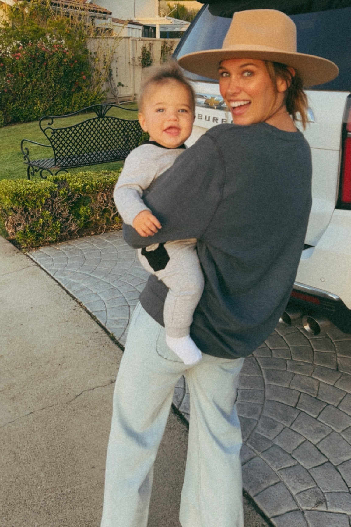 Hat in color teak // sweatshirt men’s medium // pants run true to size 