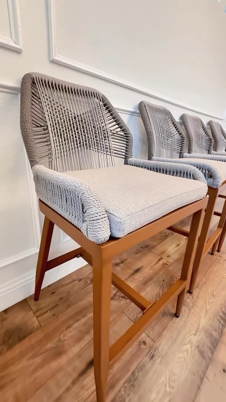 I just unboxed these purple leaf barstools and I’m already obsessed—even though they’re not in the kitchen yet! 💜 I can already picture how much personality they’ll add. It’s always exciting when a piece feels so right, even before it’s in place!

Comment shop for link

@purpleleafgarden #homemaking #homemaker #homedesign #homedesign #neutraldecor #organicmoderndecor #barstools #purpleleaf
