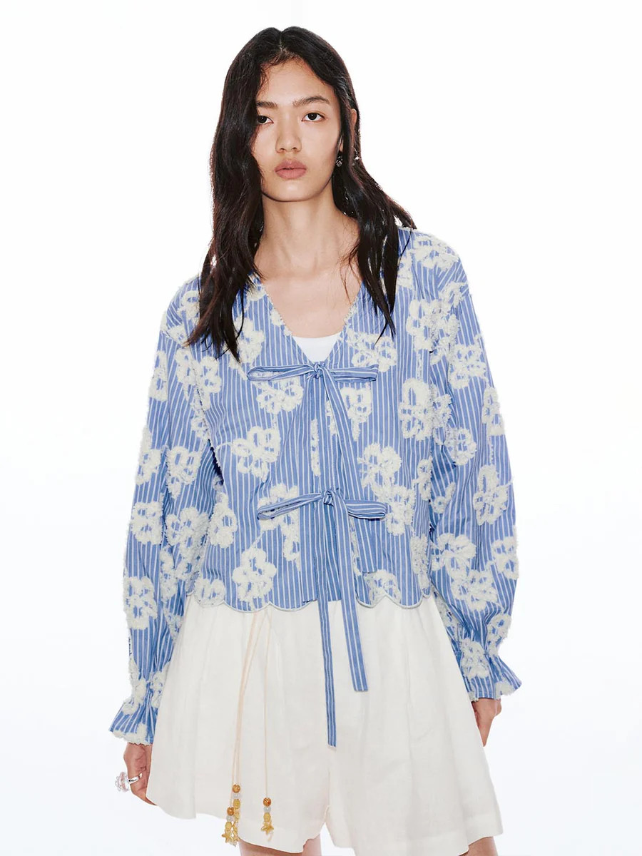 Floral Embellished V-Neck Lace-Up Striped Shirts | Urban Revivo