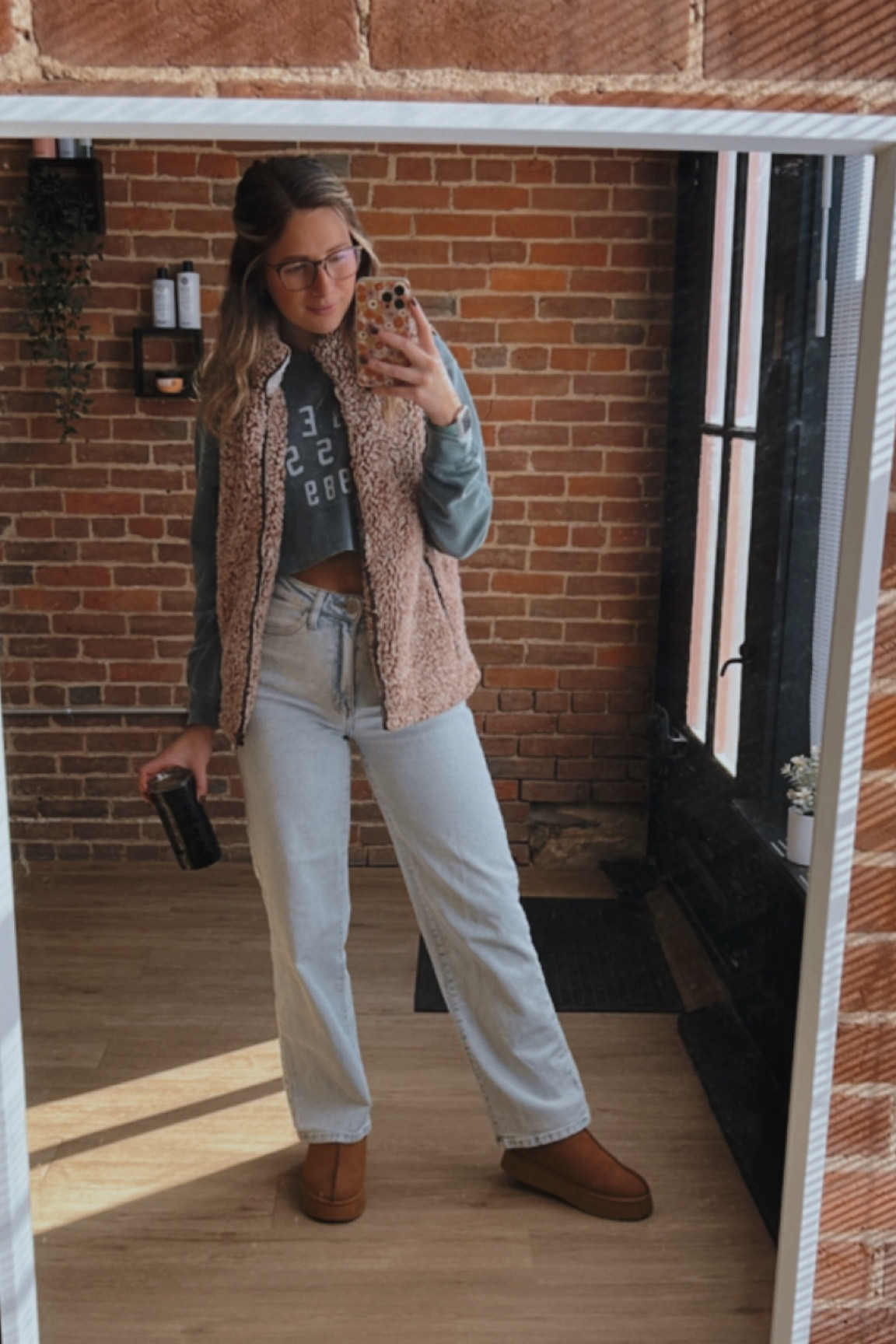Comfy casual & cute
What’s a better look for a workin mom😉
Wearing a small in all.
5”7 140lbs 

#LTKHalloween #LTKstyletip #LTKSeasonal
