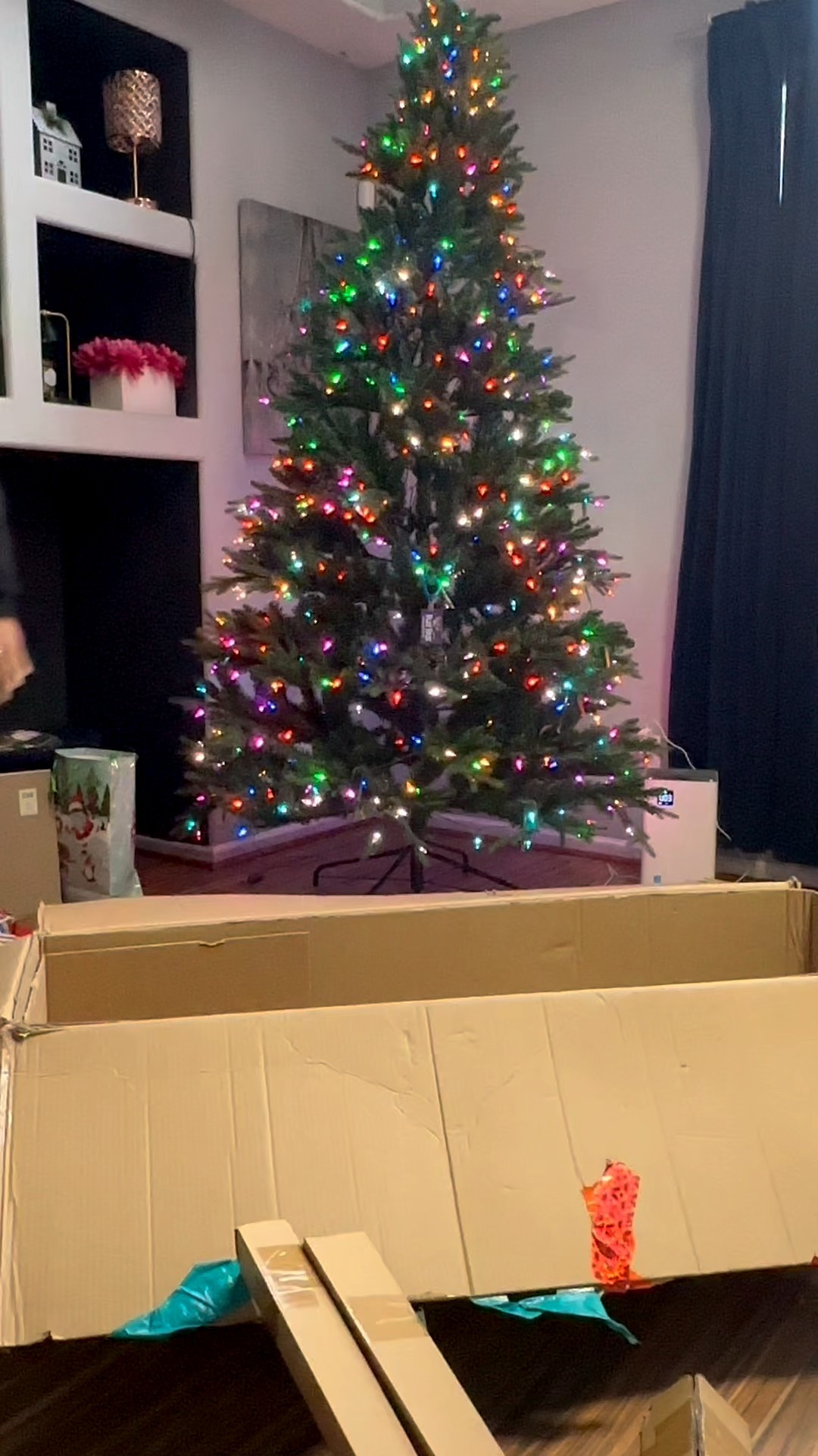 The two minute Christmas tree take down  

#LTKHome #LTKHoliday