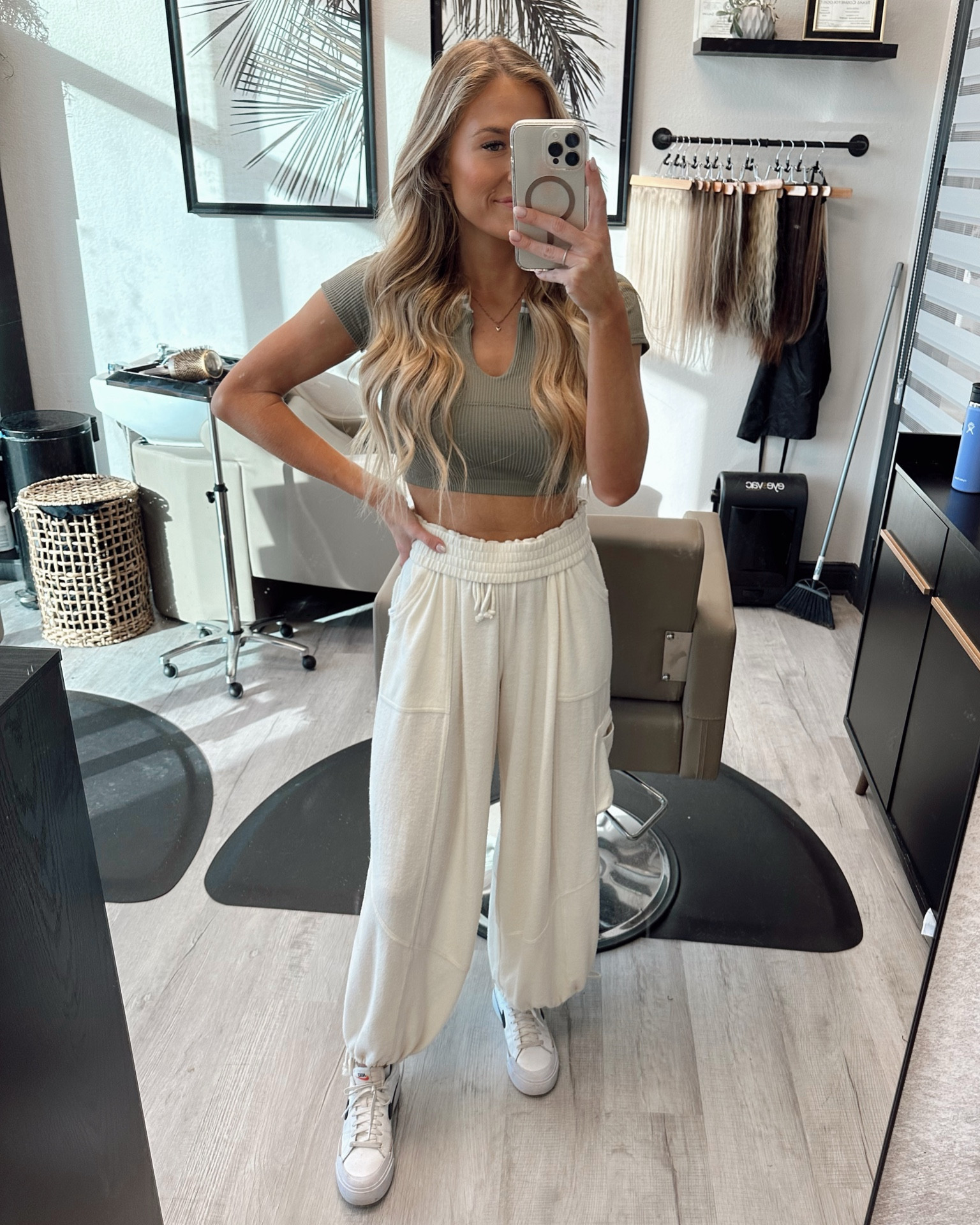 cozy fit🤍

#LTKHoliday #LTKbeauty #LTKworkwear