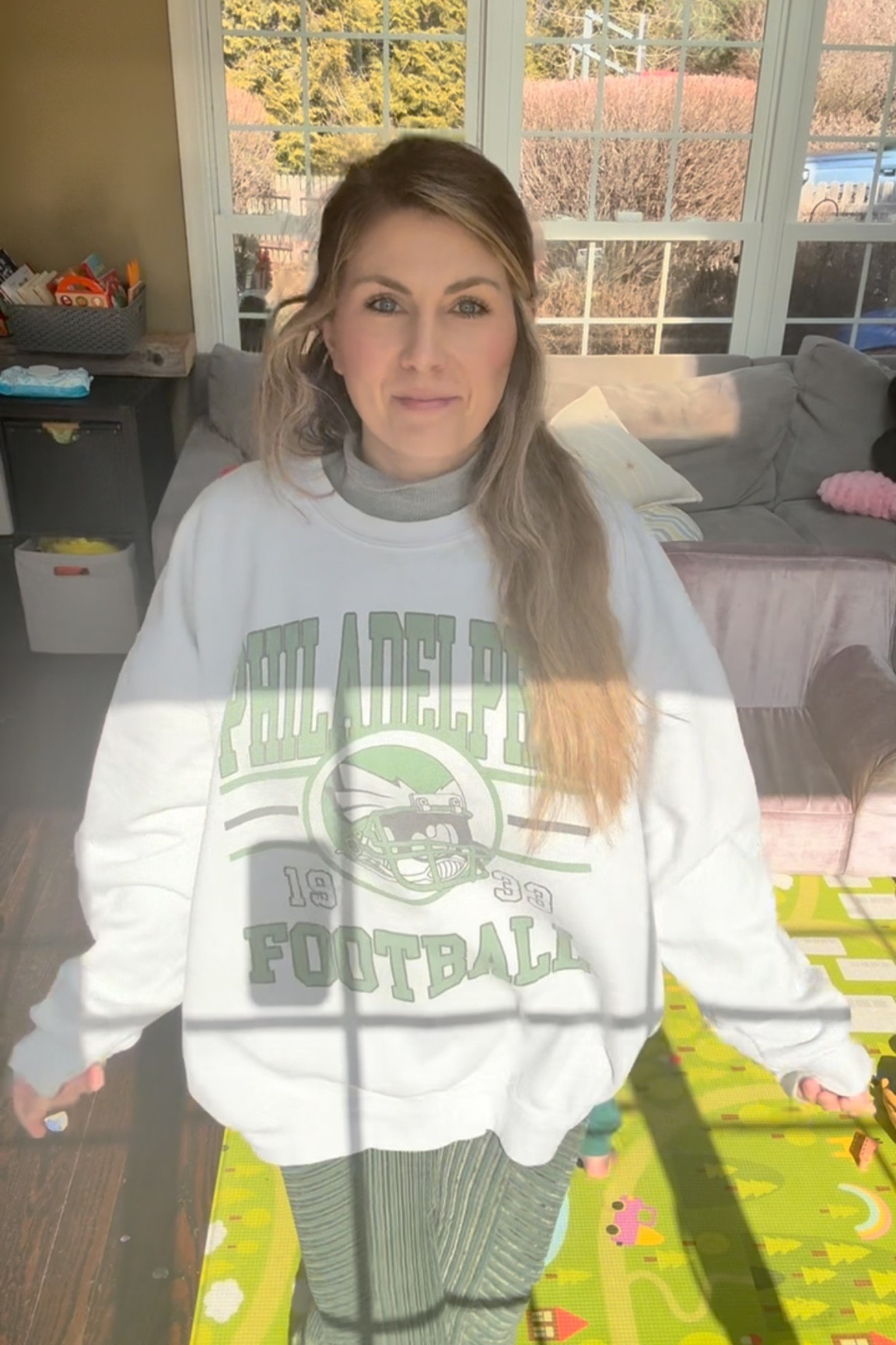 Blow the whistle on repeat because the Eagles did it! Green everything, dancing and handstanding with Bash to celebrate that epic Super Bowl win. #FlyEaglesFly #GreenVibes #SuperBowlChamps @philadelphiaeagles @gilliedaking