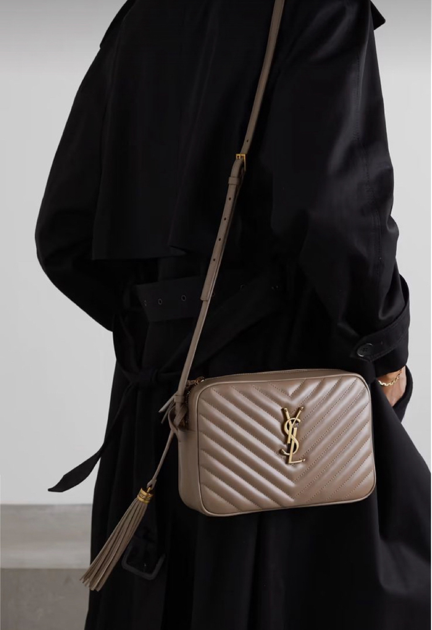 YSL Handbag, YSL Camera bag, YSL Lou Camera bag, Neutral Bag, Tan Bag, Beige bag, black bag, classy bag, Saint Laurent Bag, designer bag, trendy handbag, loulou handbag, YSL trendy bag, crossbody bag, cardholder, wallet

#LTKHoliday #LTKGiftGuide