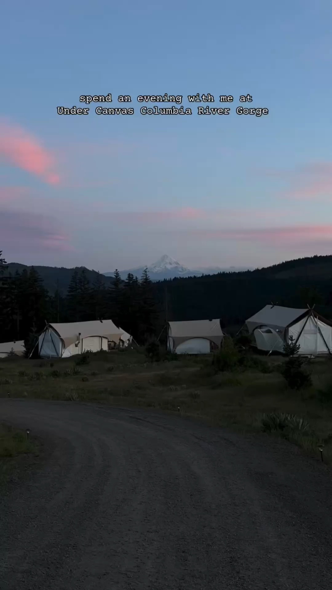 no where else i want to watch the stars 🌌 @undercanvasofficial

#undercanvas #undercanvascolumbiarivergorge #glamping #washingtontravel #travelcreator
