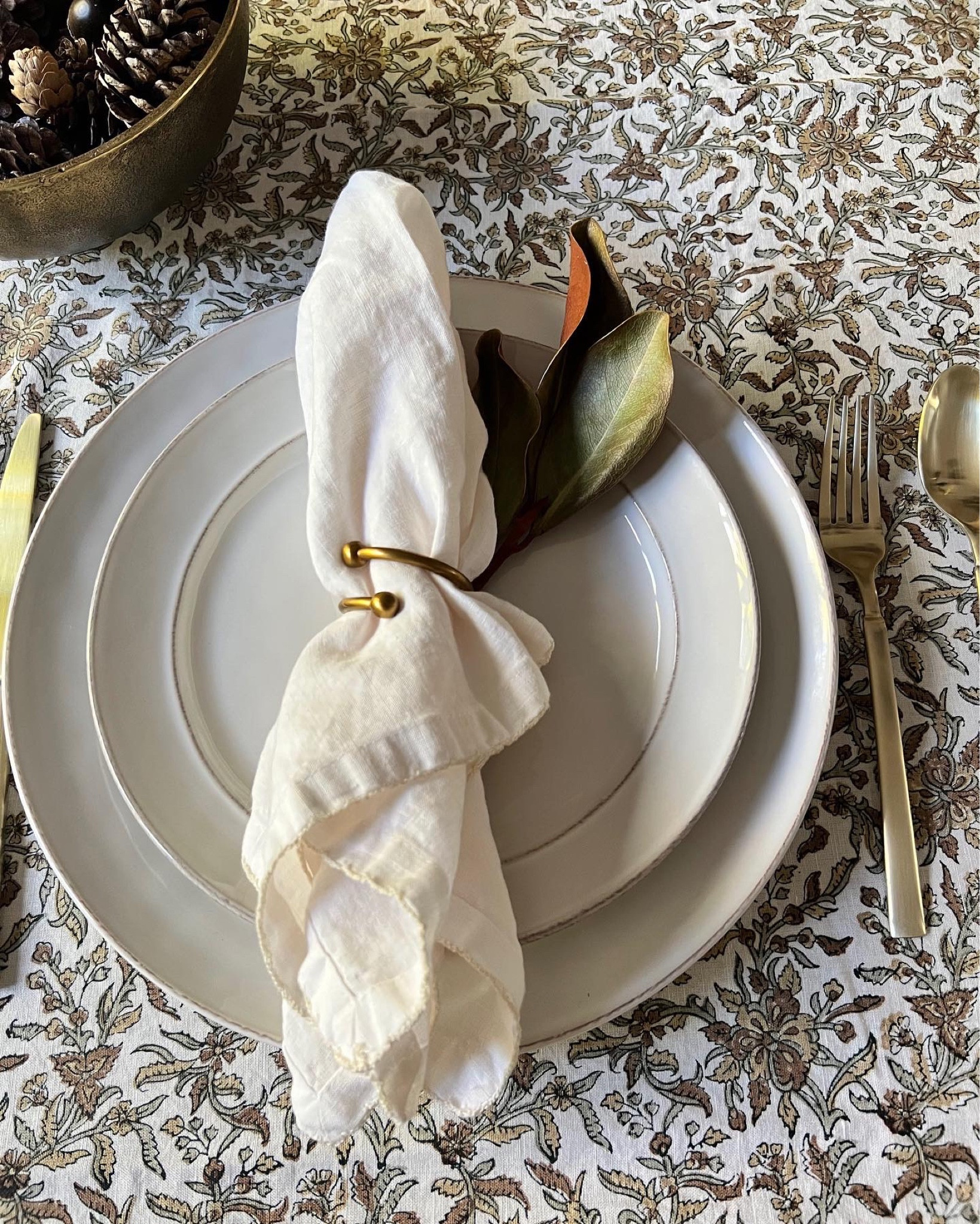 Table setting
Tableware 
Flatware 
Gold flatware 
Ceramic plates 
Pottery barn 
Target 
Linen napkins 
